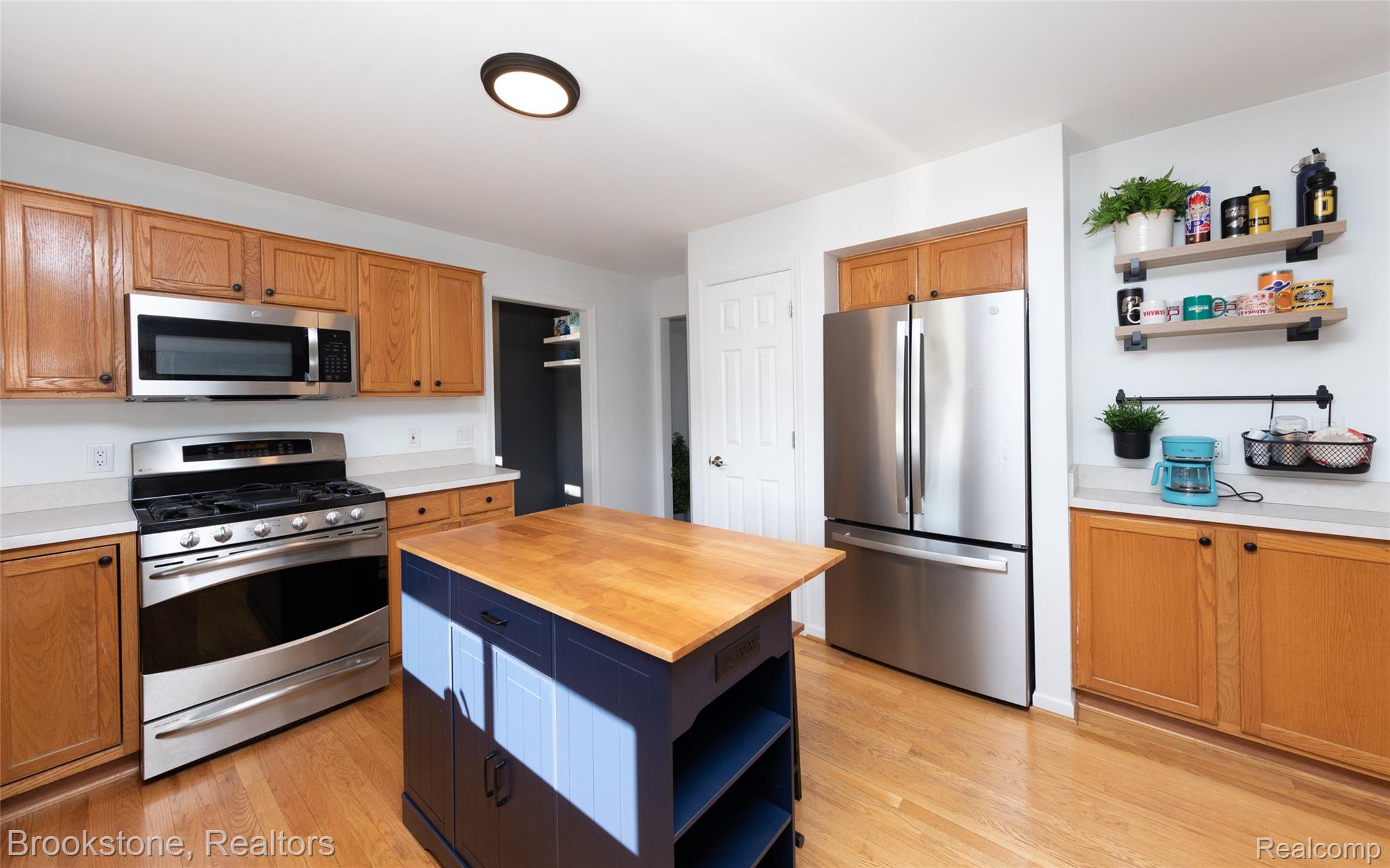 12567 BLUEBERRY Lane