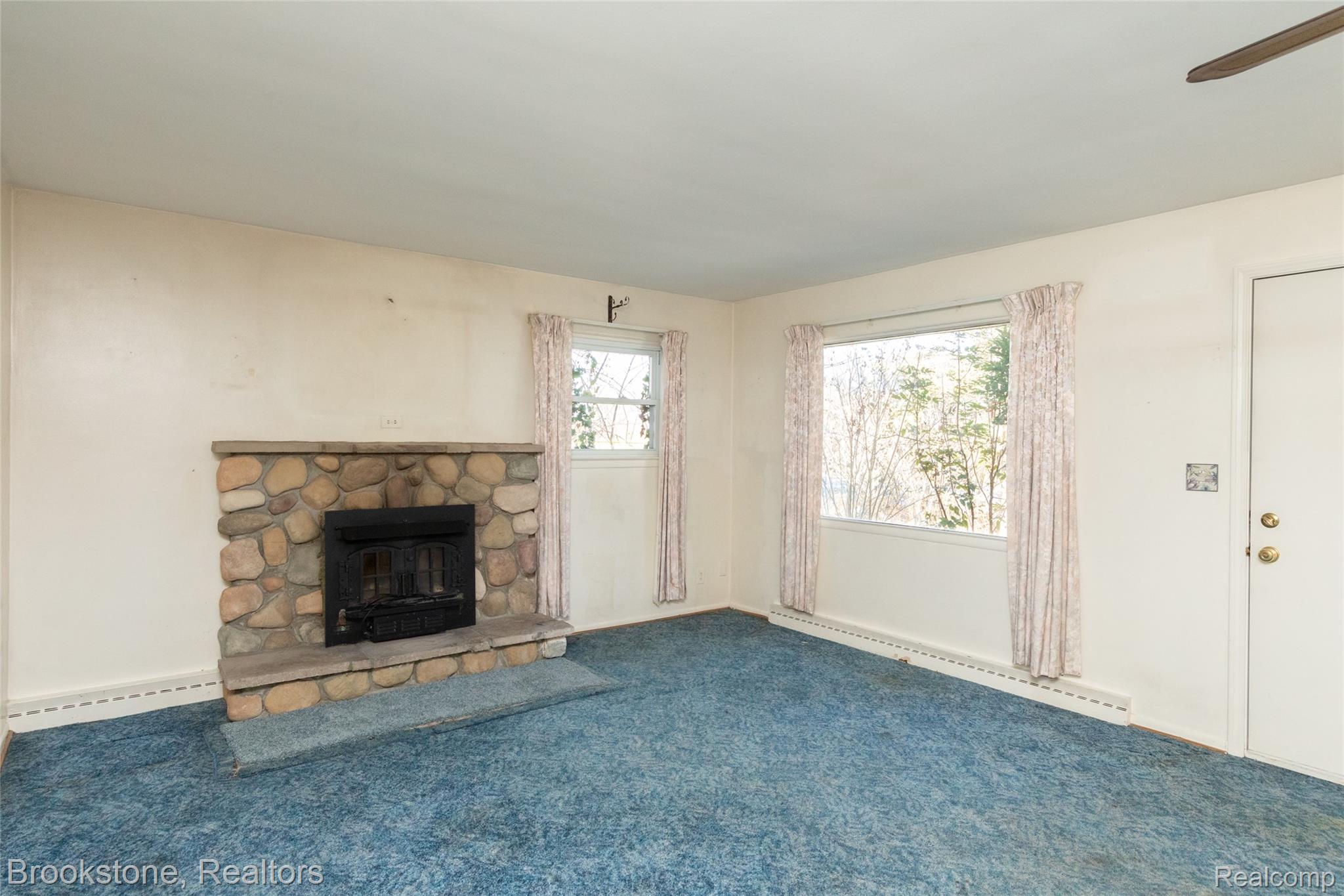 656 S S CASS LAKE Road