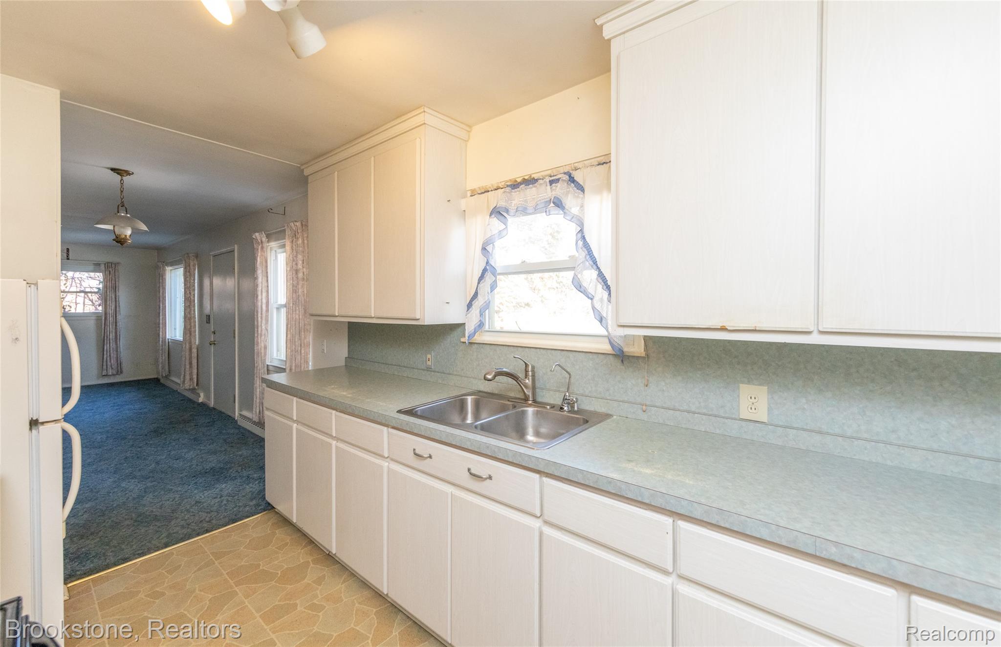 656 S S CASS LAKE Road