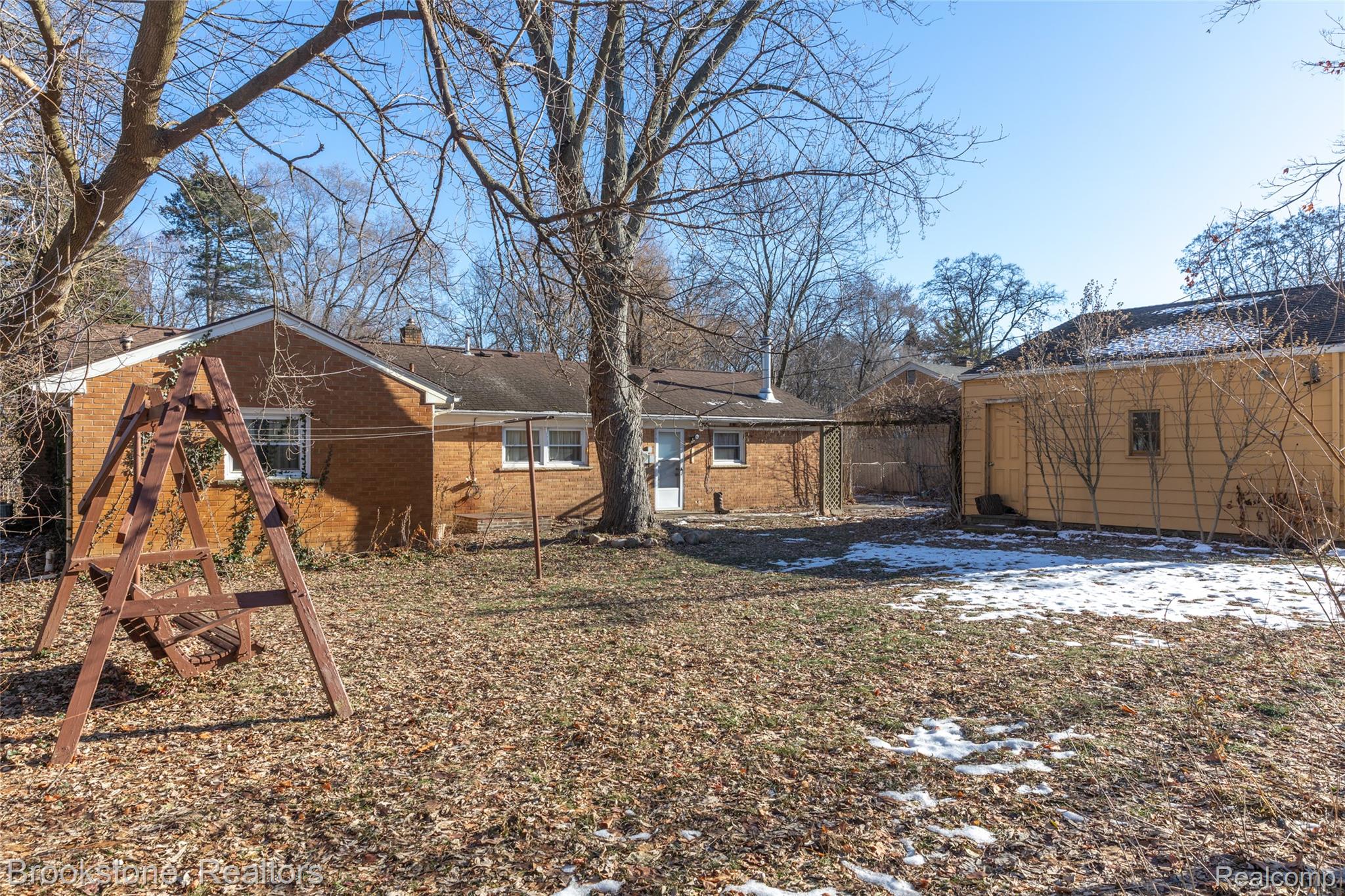 656 S S CASS LAKE Road