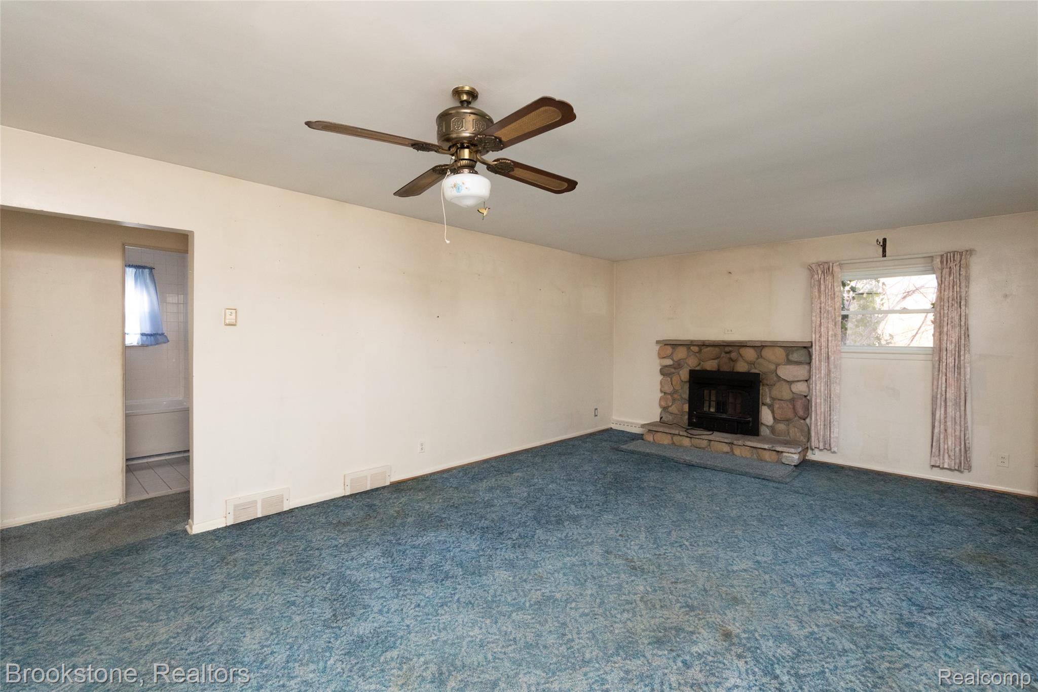 656 S S CASS LAKE Road