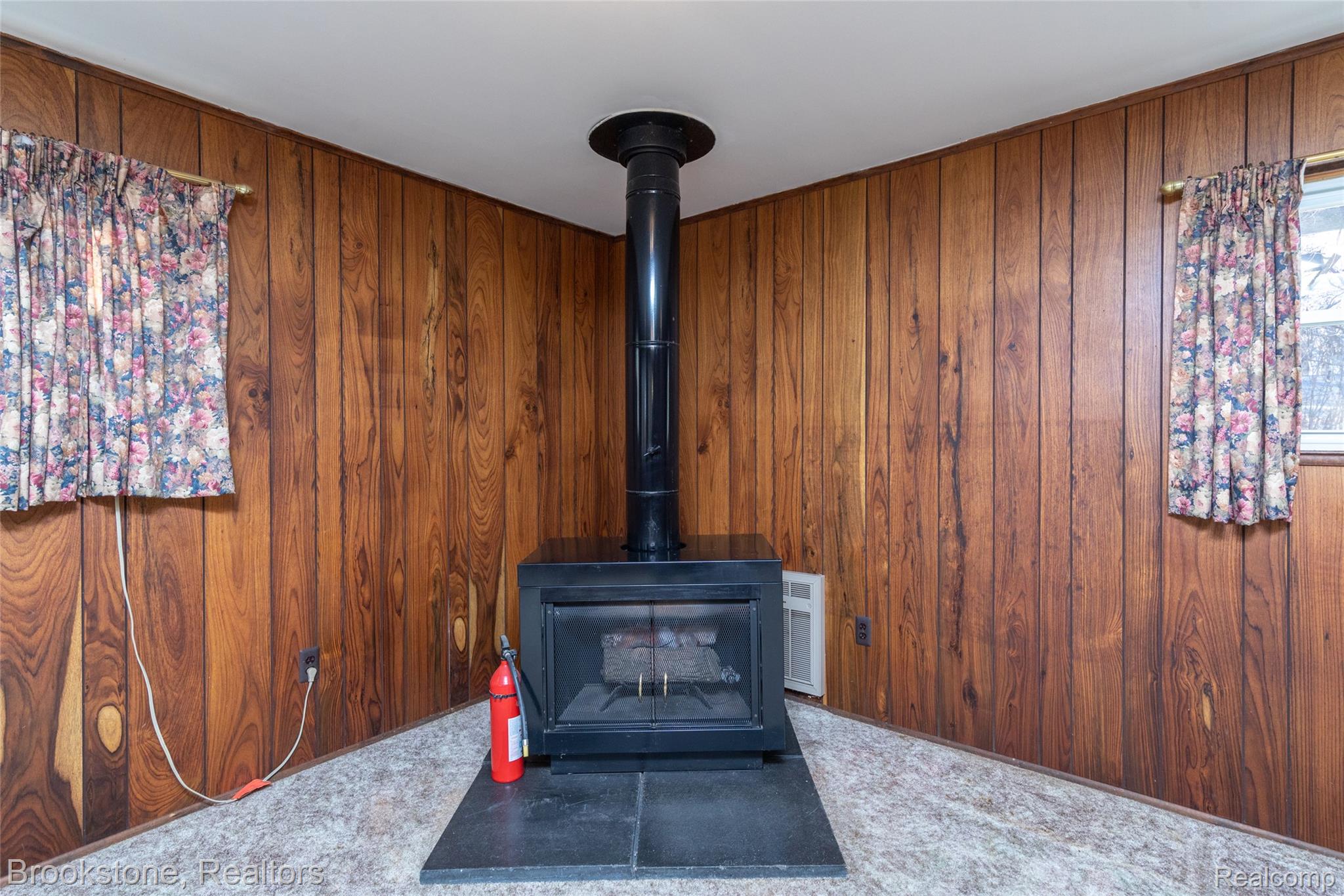 656 S S CASS LAKE Road