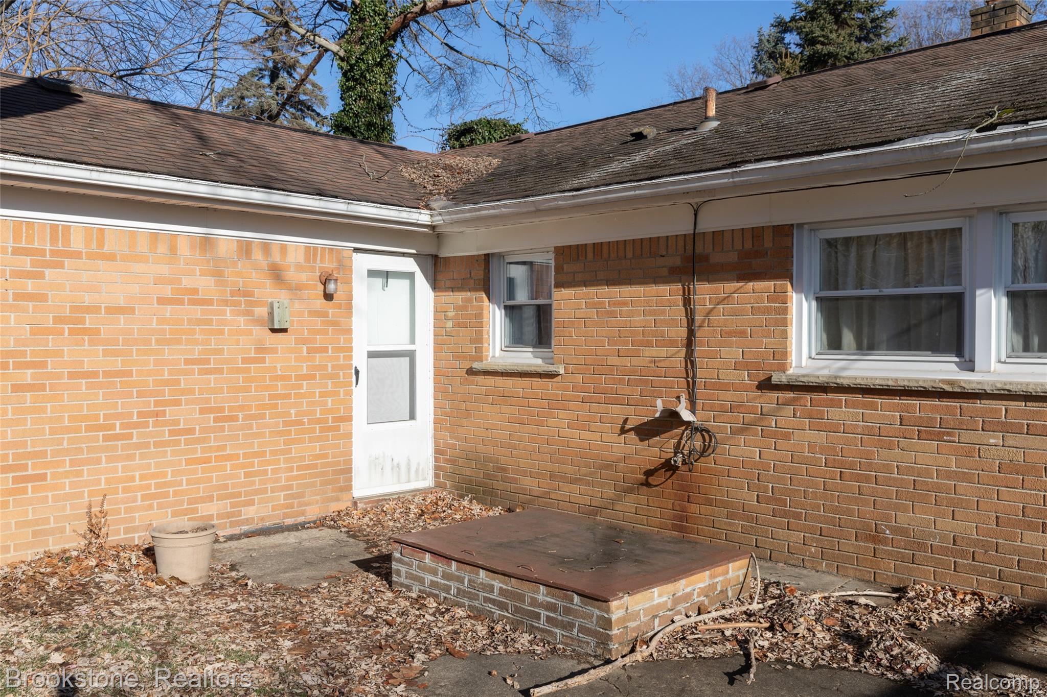 656 S S CASS LAKE Road