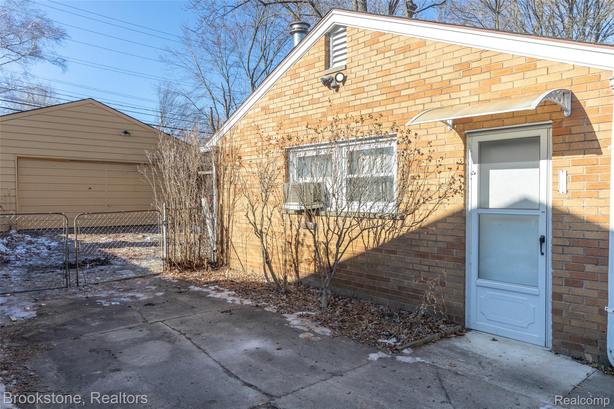 656 S S CASS LAKE Road