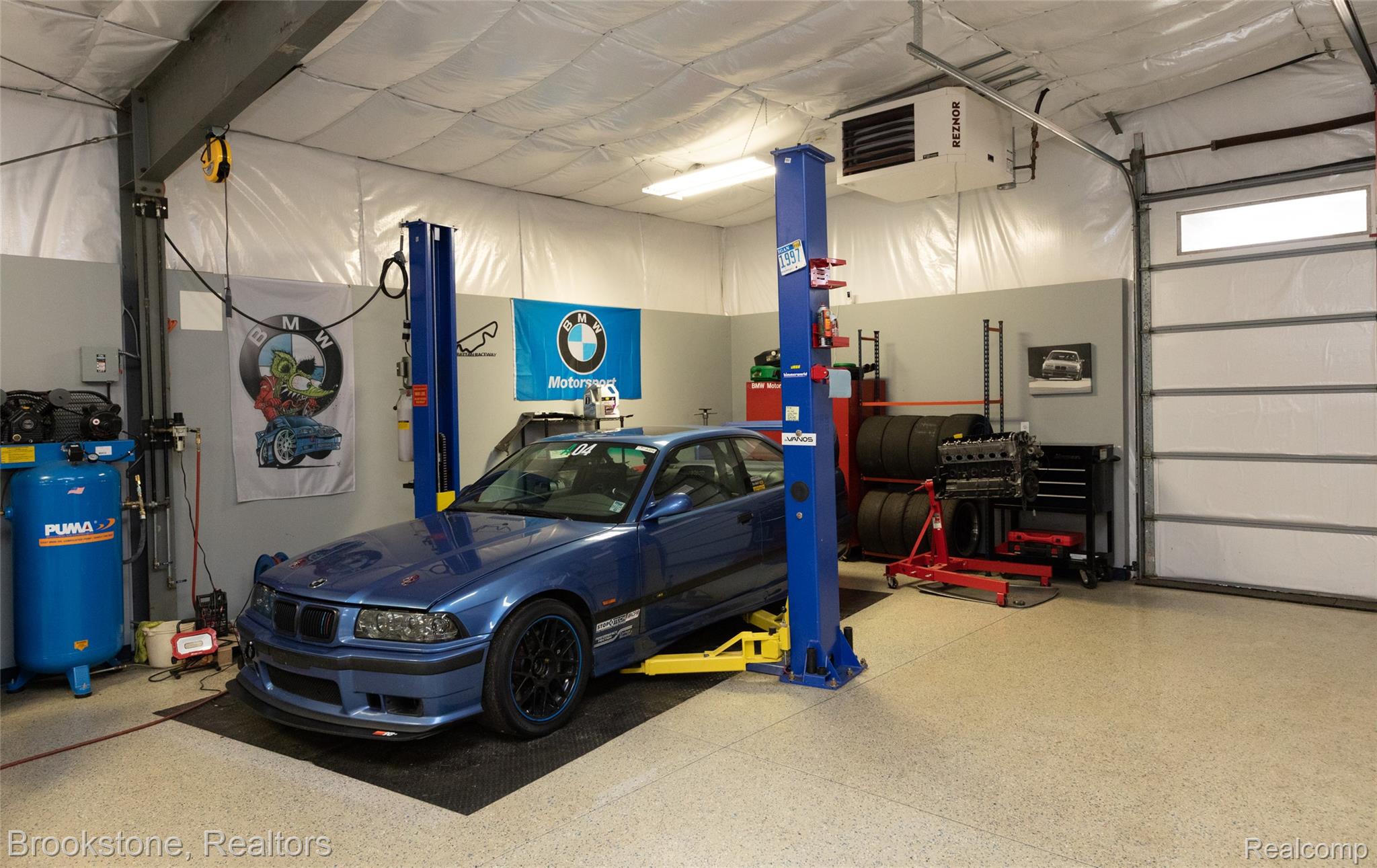1077 HOLDEN