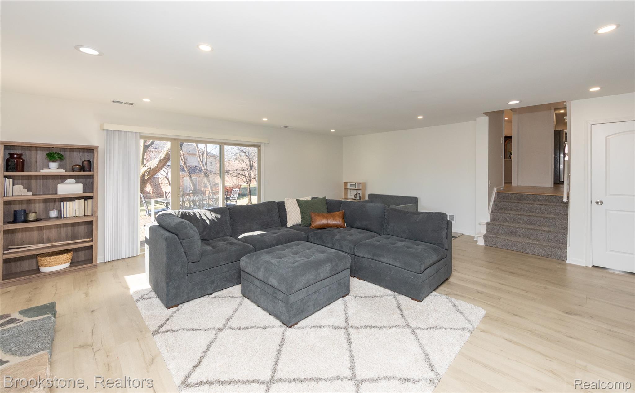 25235 CAROLLTON