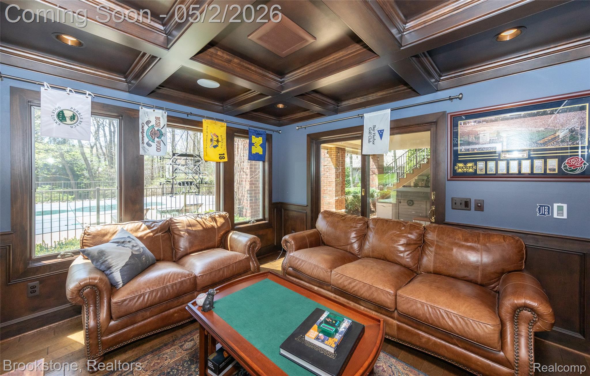 9811 KINGSTON POINTE