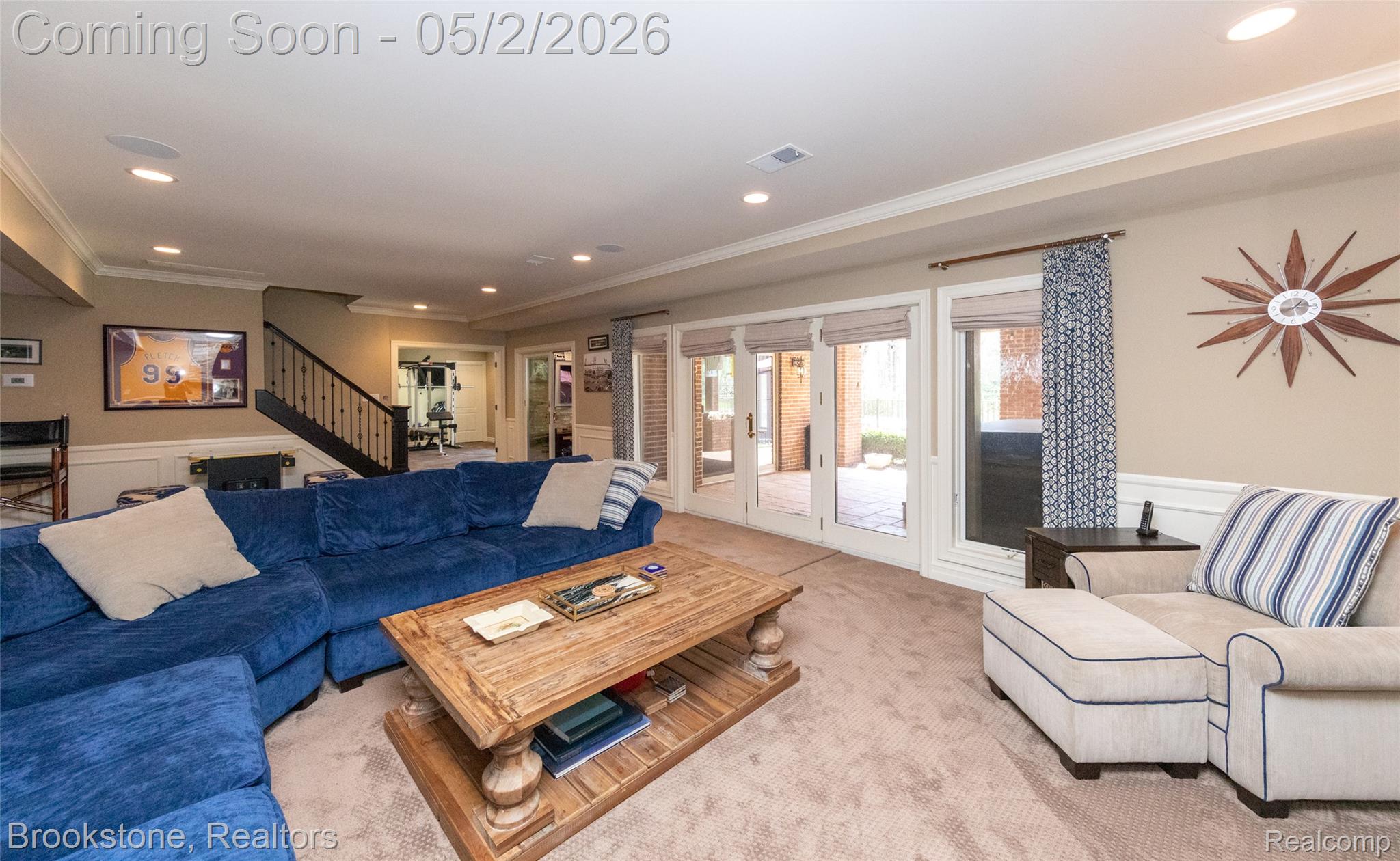 9811 KINGSTON POINTE