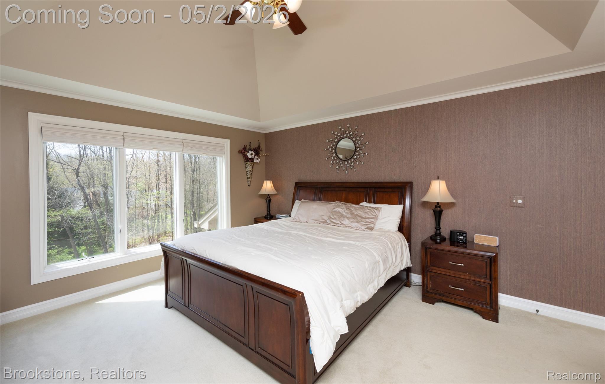 9811 KINGSTON POINTE