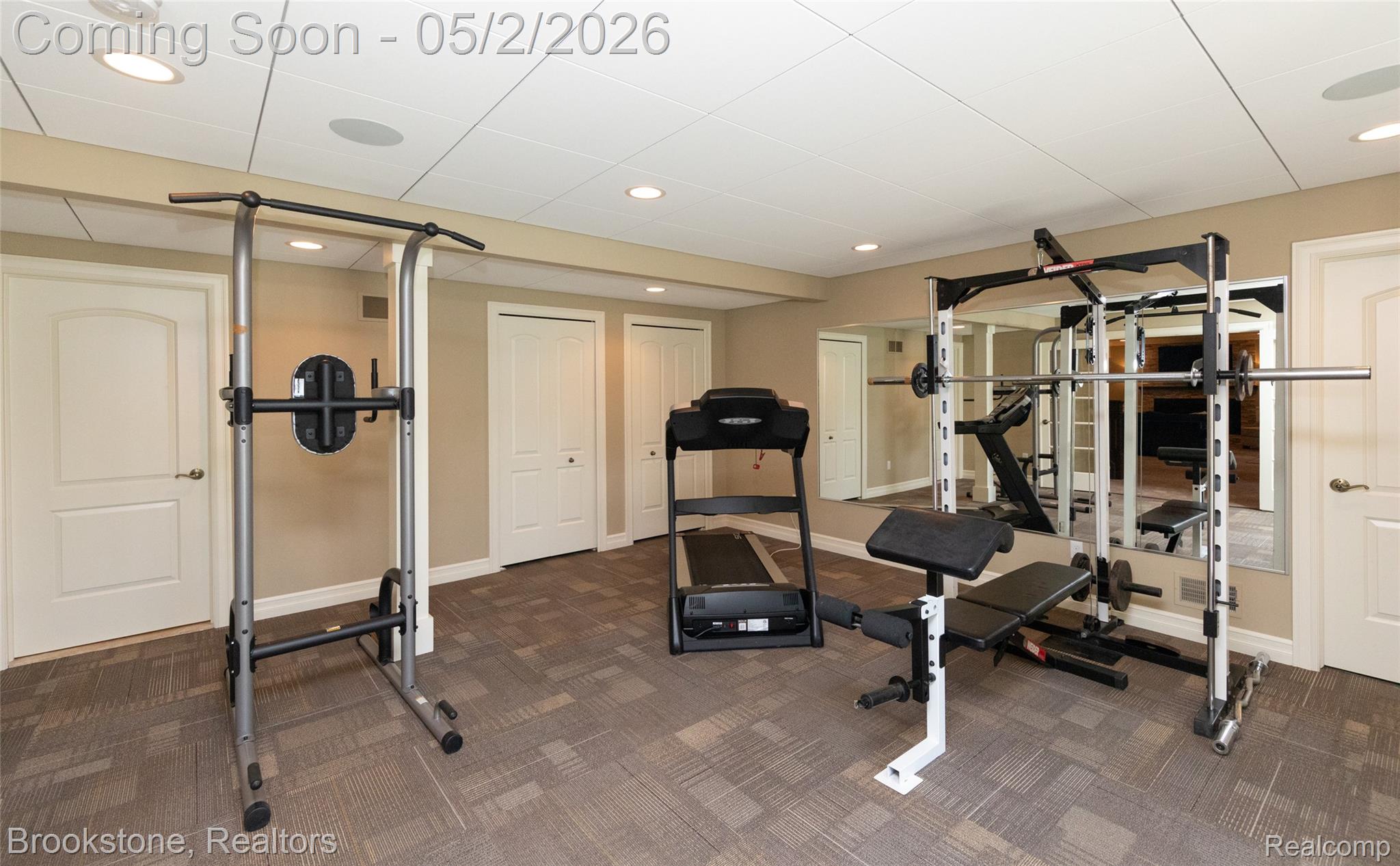 9811 KINGSTON POINTE