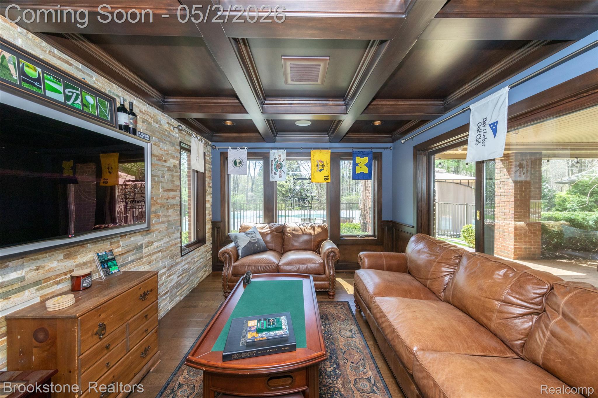 9811 KINGSTON POINTE