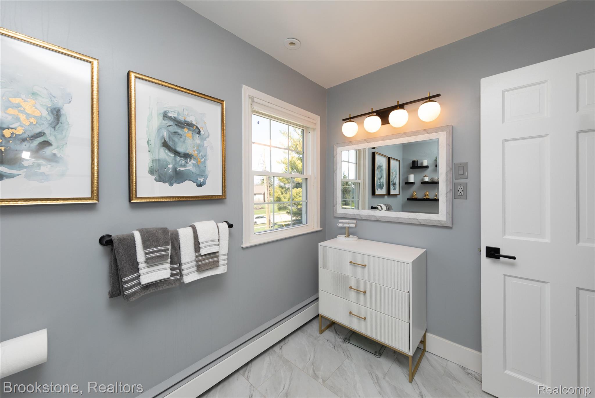 1322 MEADOW GREEN
