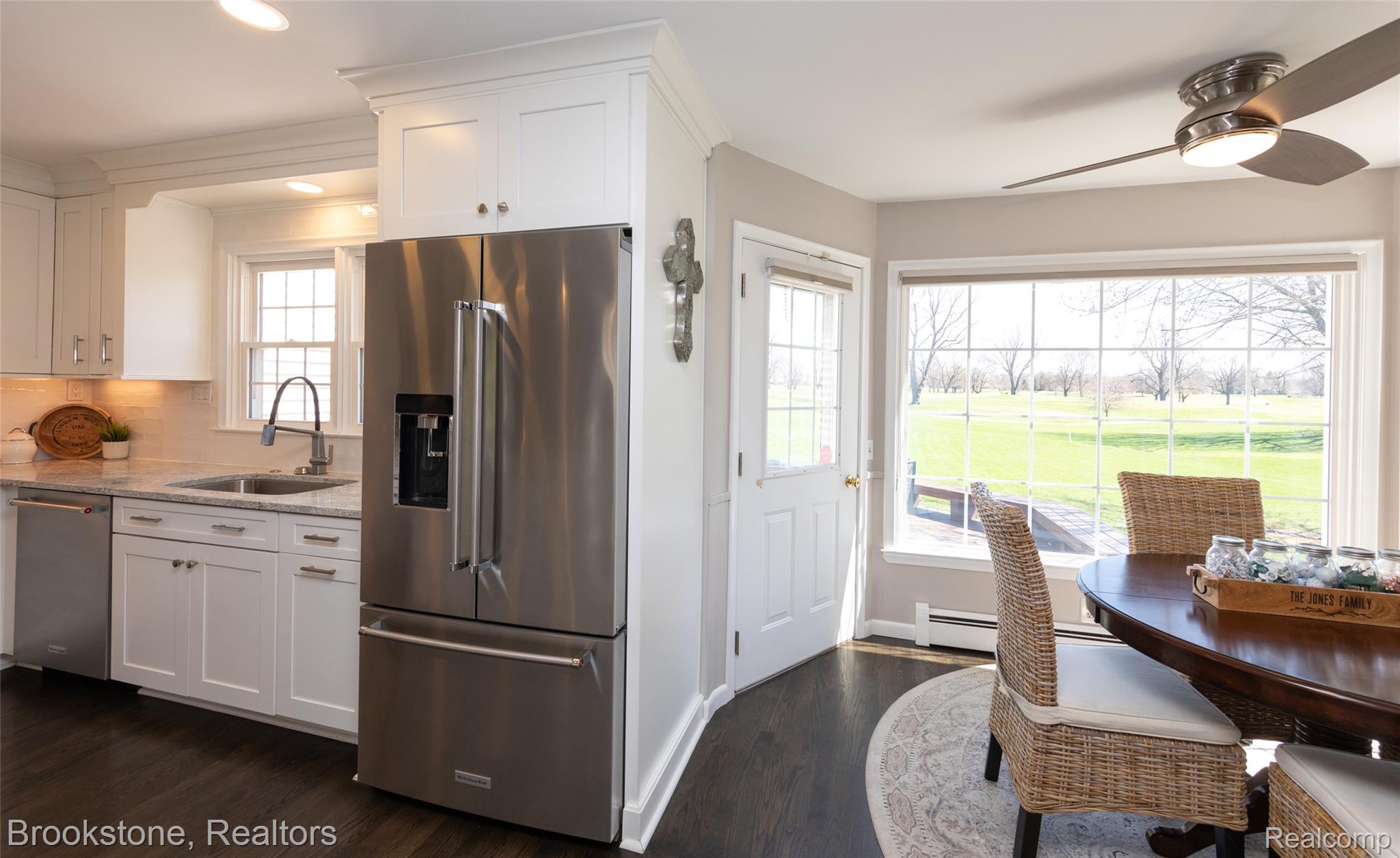 1322 MEADOW GREEN