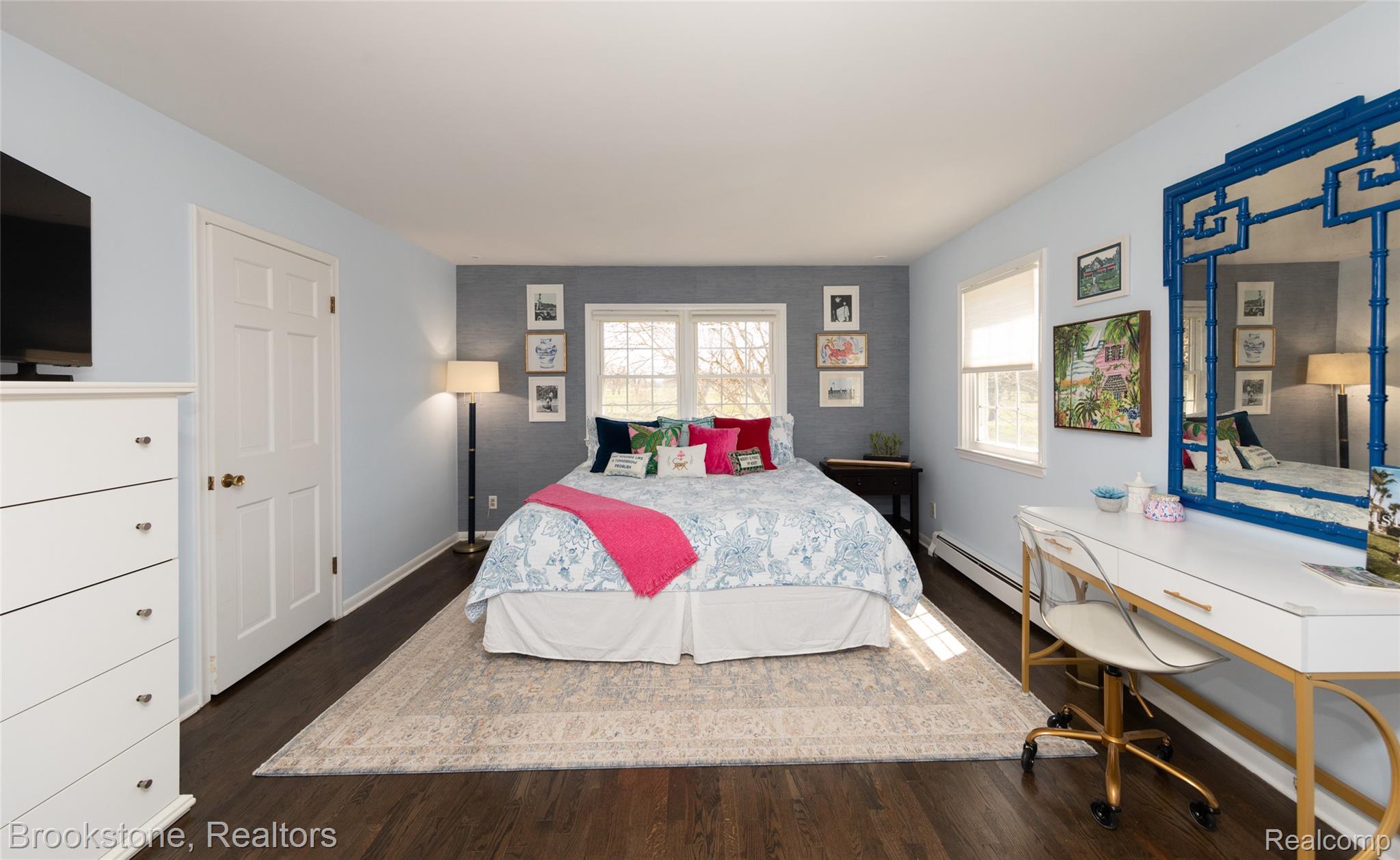 1322 MEADOW GREEN