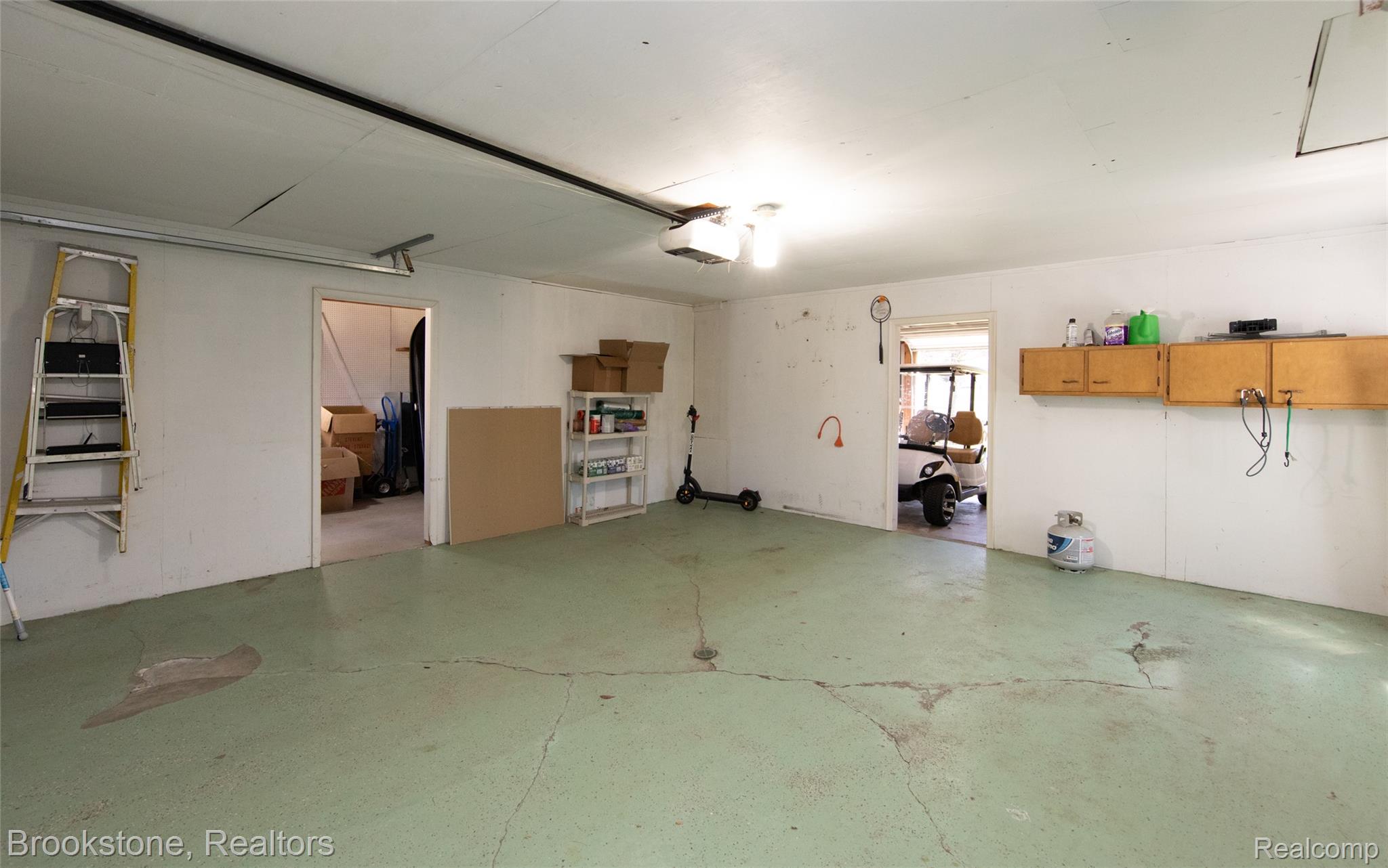 1322 MEADOW GREEN