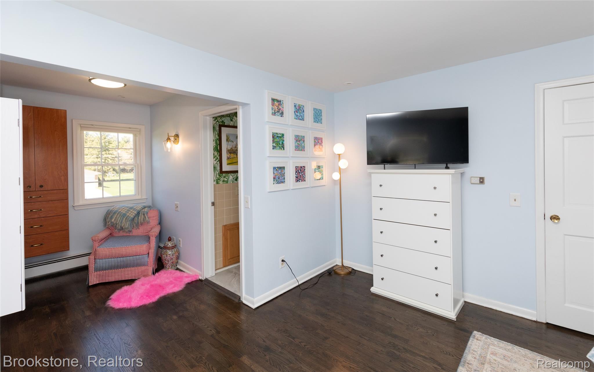 1322 MEADOW GREEN