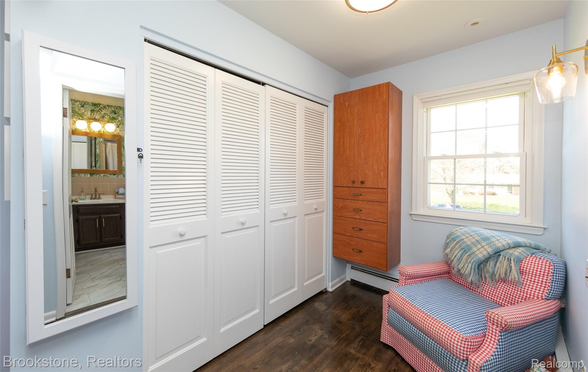 1322 MEADOW GREEN