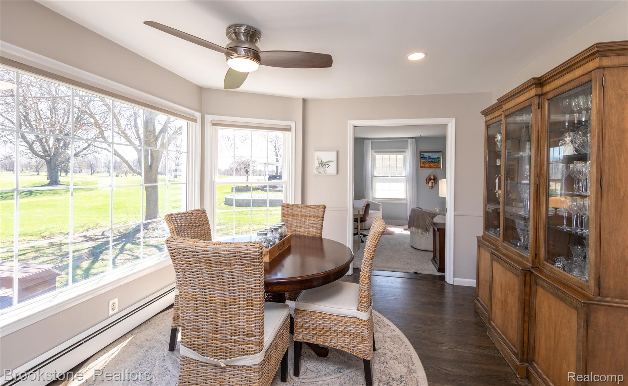 1322 MEADOW GREEN