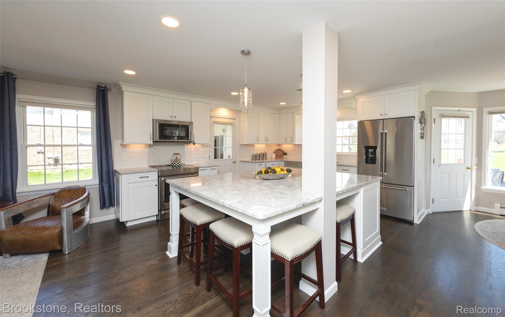 1322 MEADOW GREEN