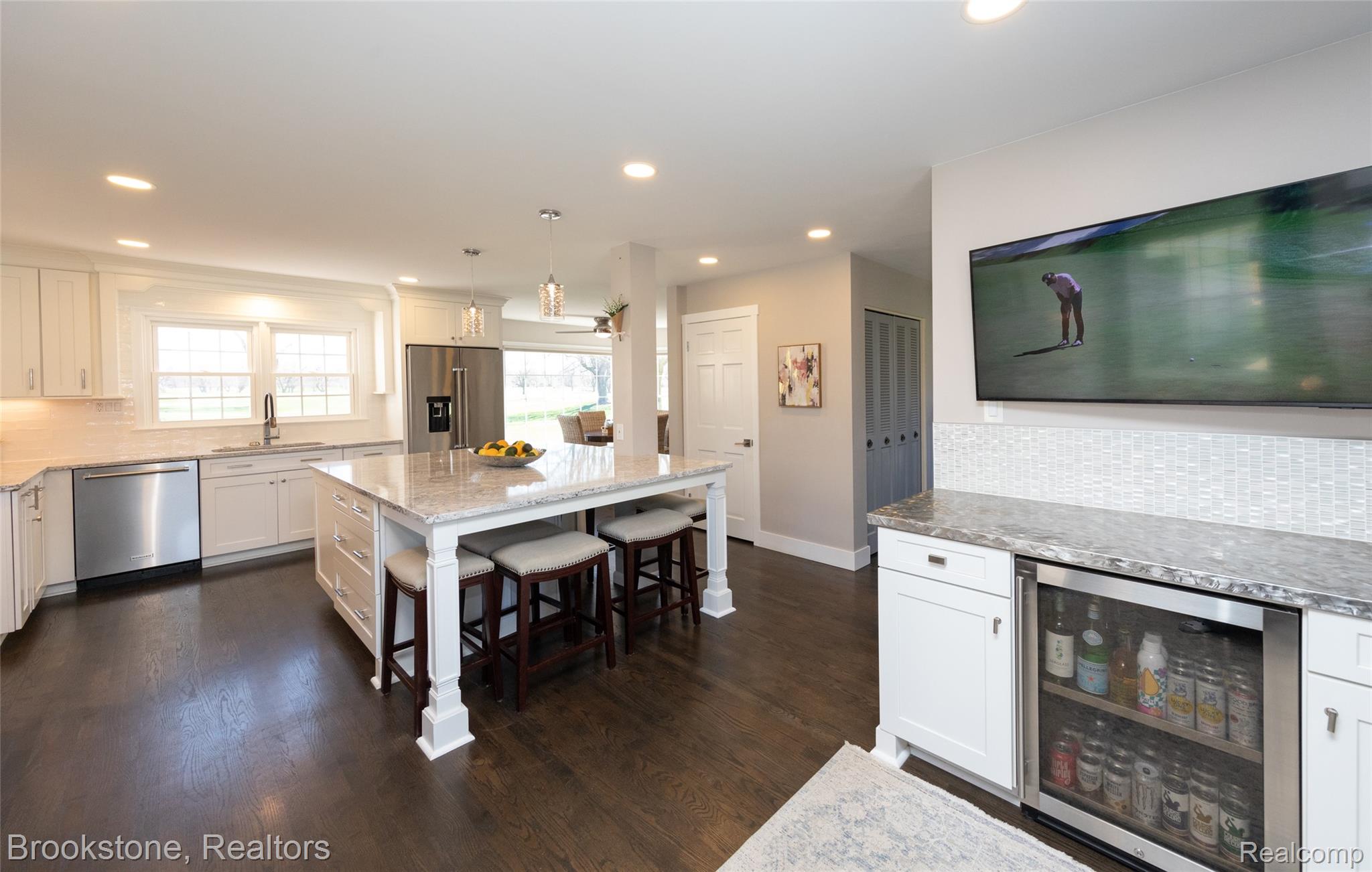 1322 MEADOW GREEN