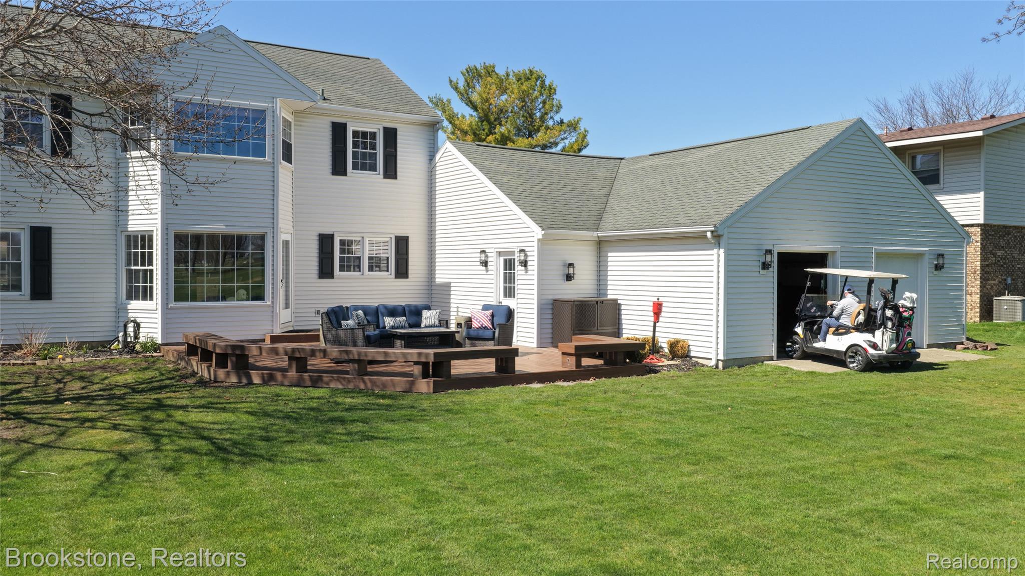 1322 MEADOW GREEN
