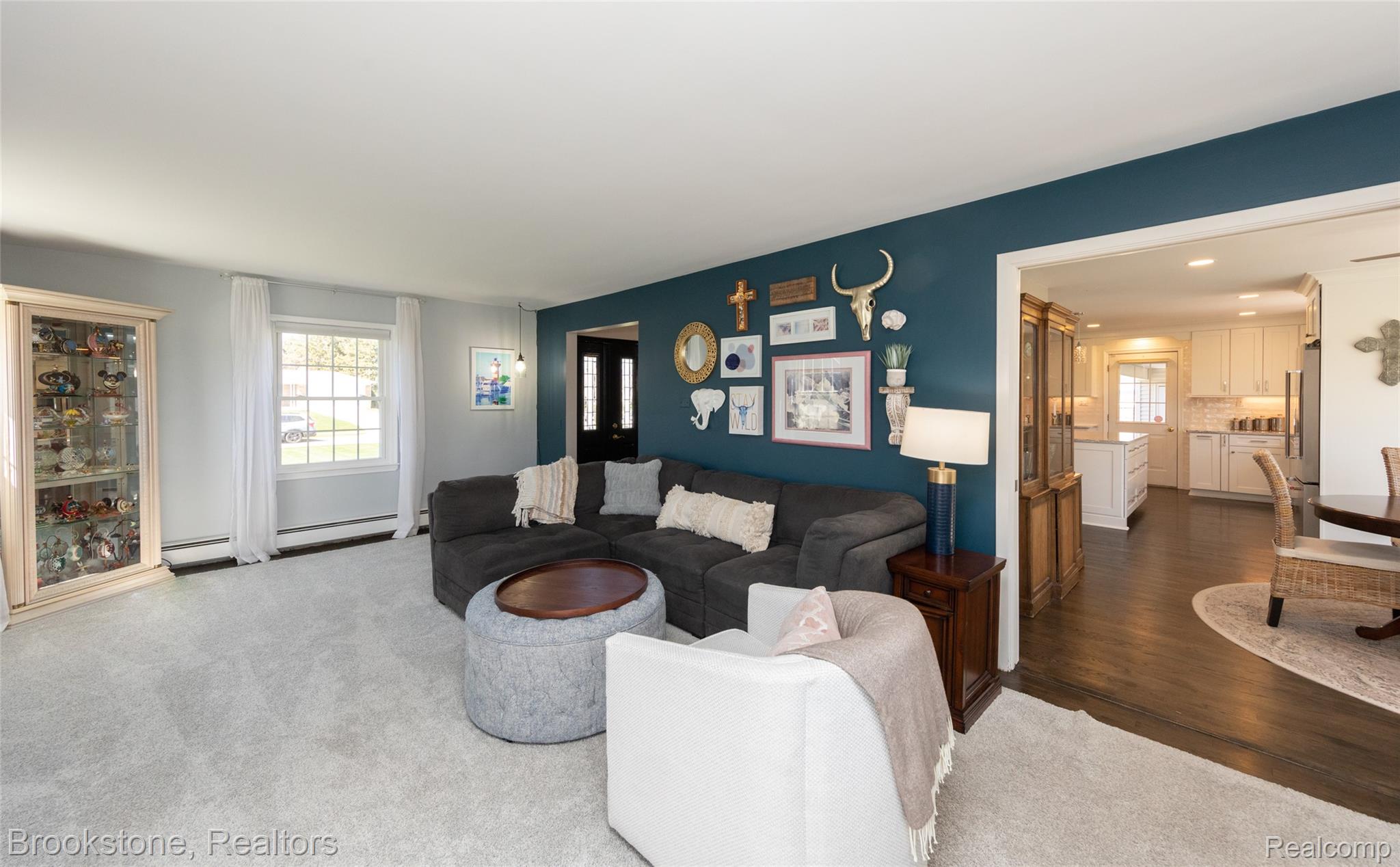 1322 MEADOW GREEN