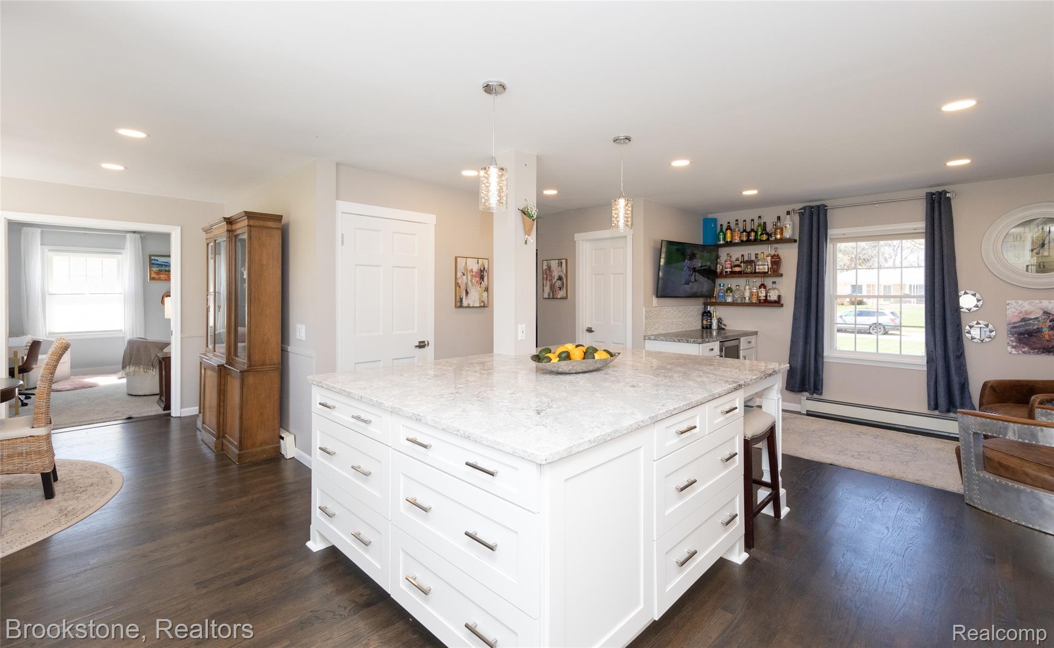 1322 MEADOW GREEN