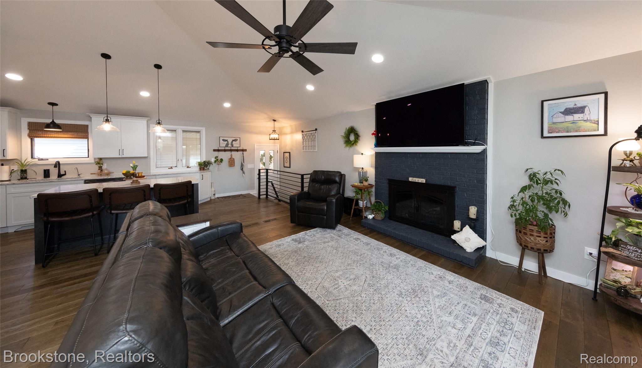 2773 MAPLE RIDGE