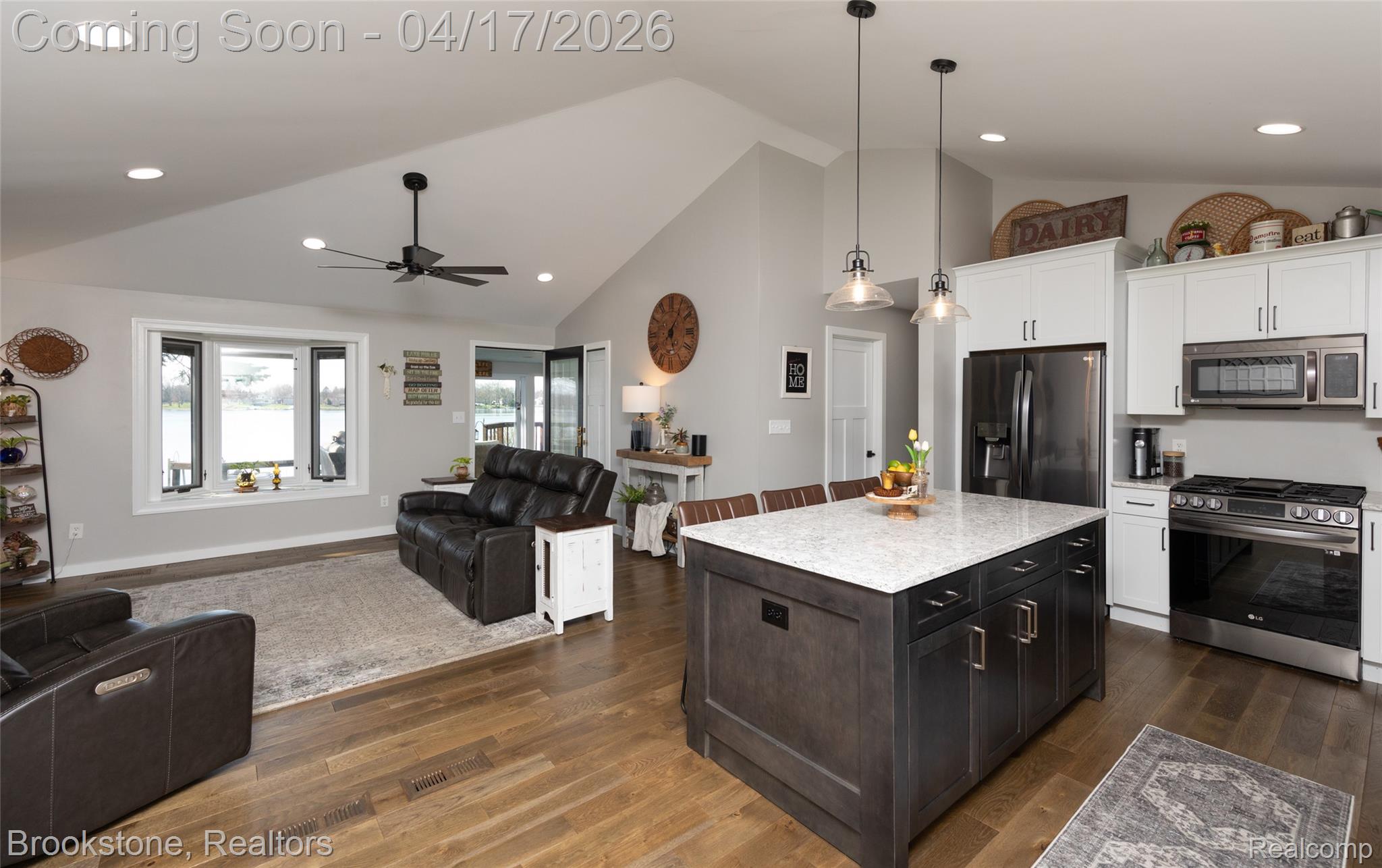 2773 MAPLE RIDGE