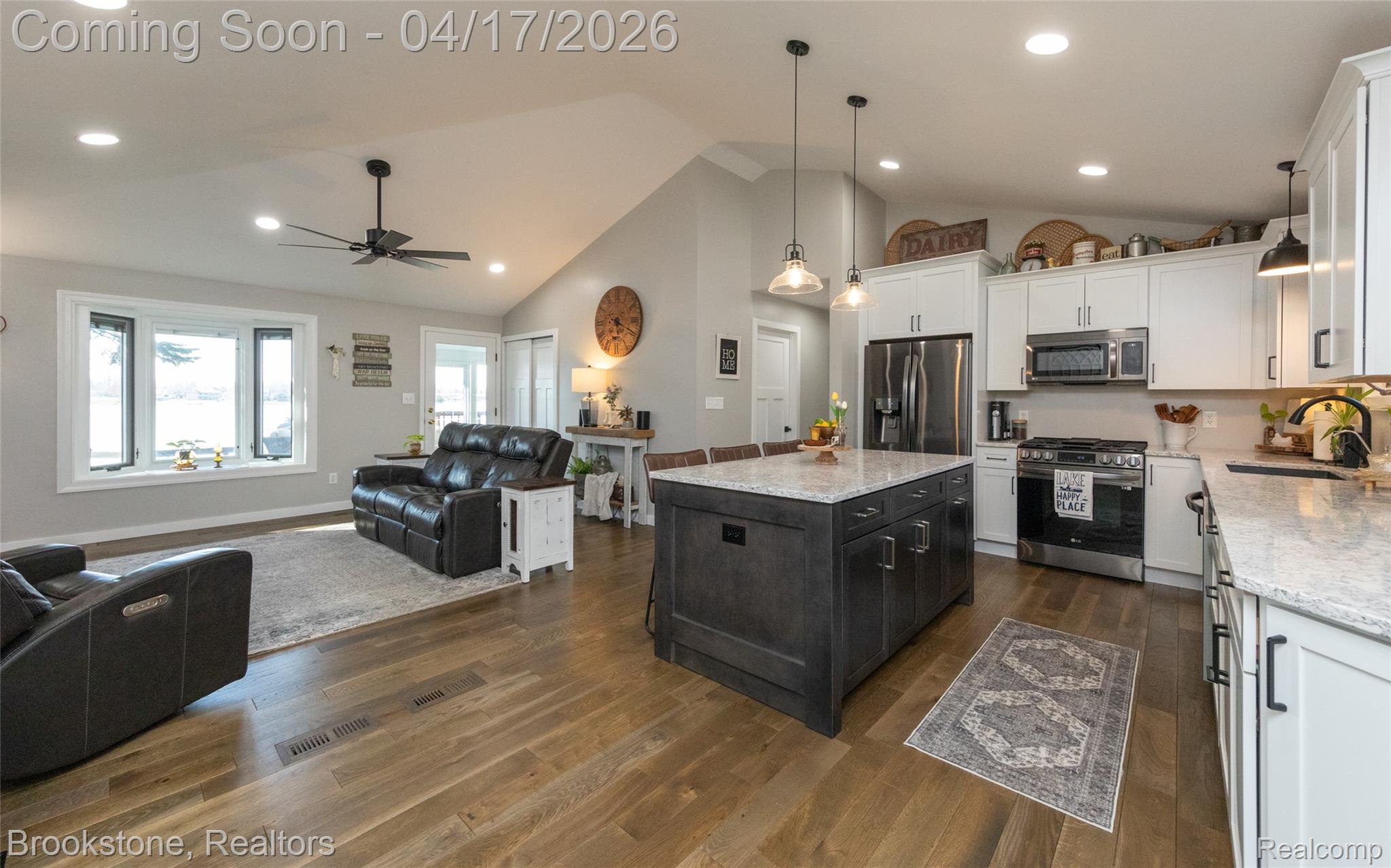 2773 MAPLE RIDGE