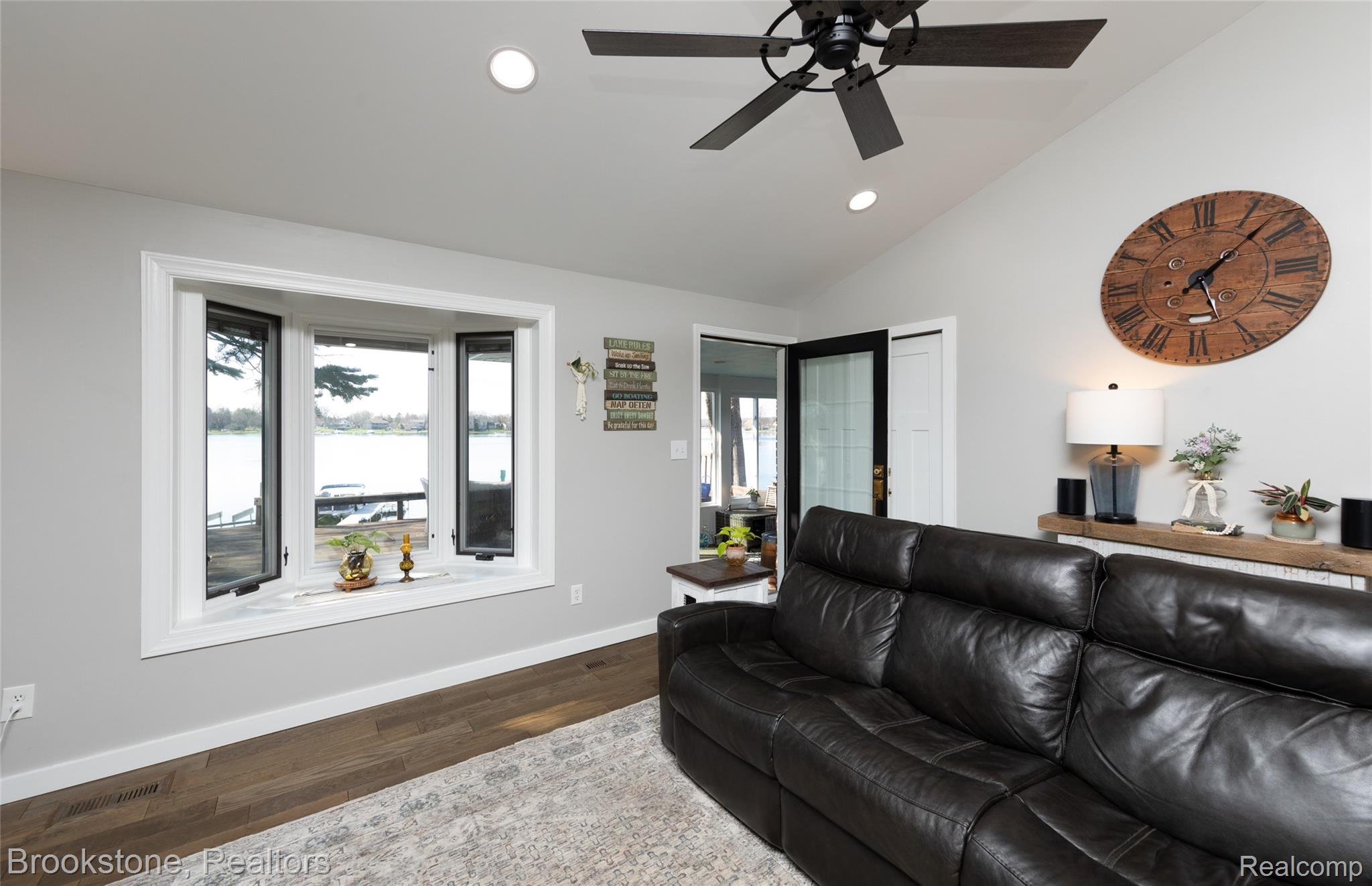 2773 MAPLE RIDGE