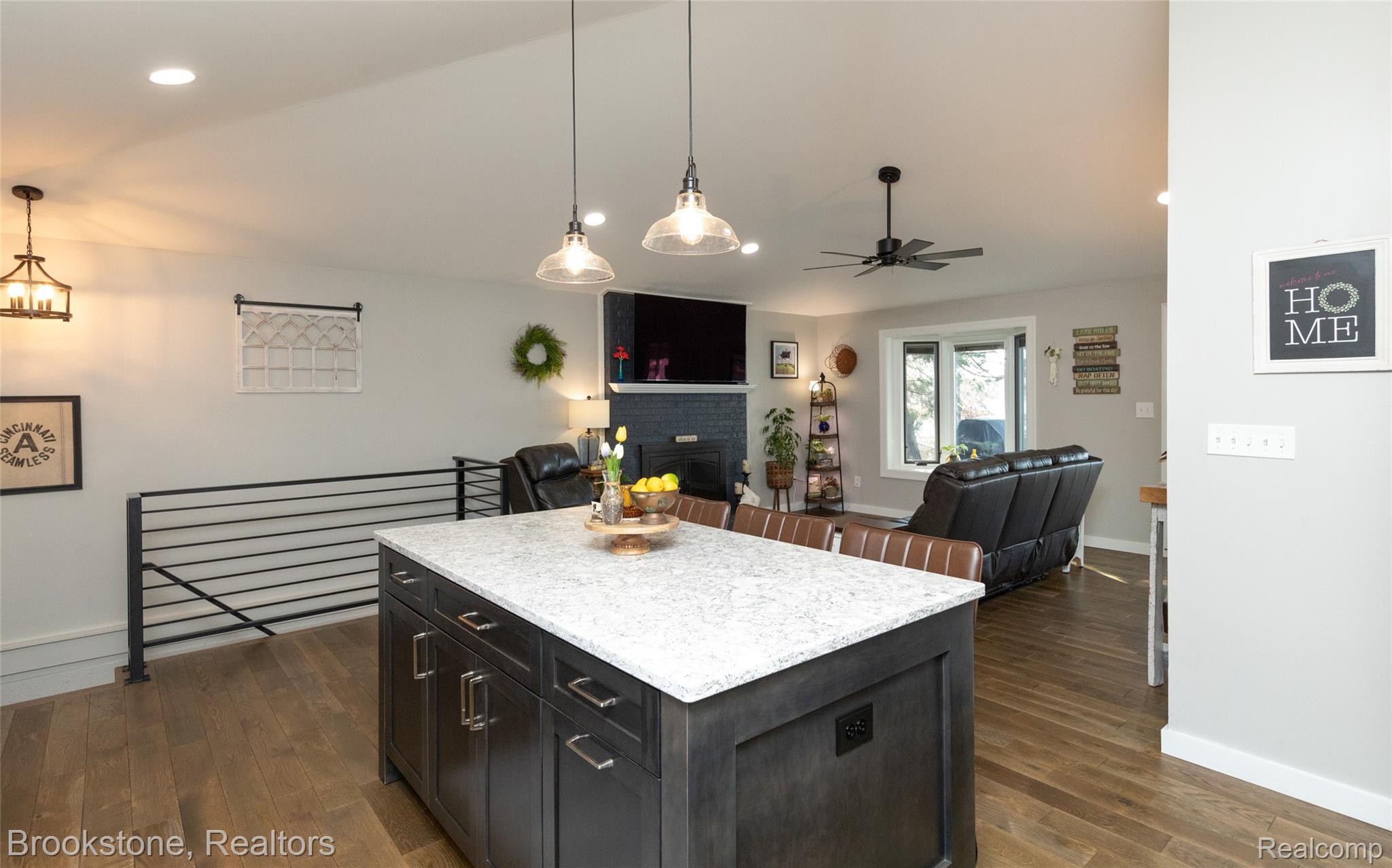 2773 MAPLE RIDGE