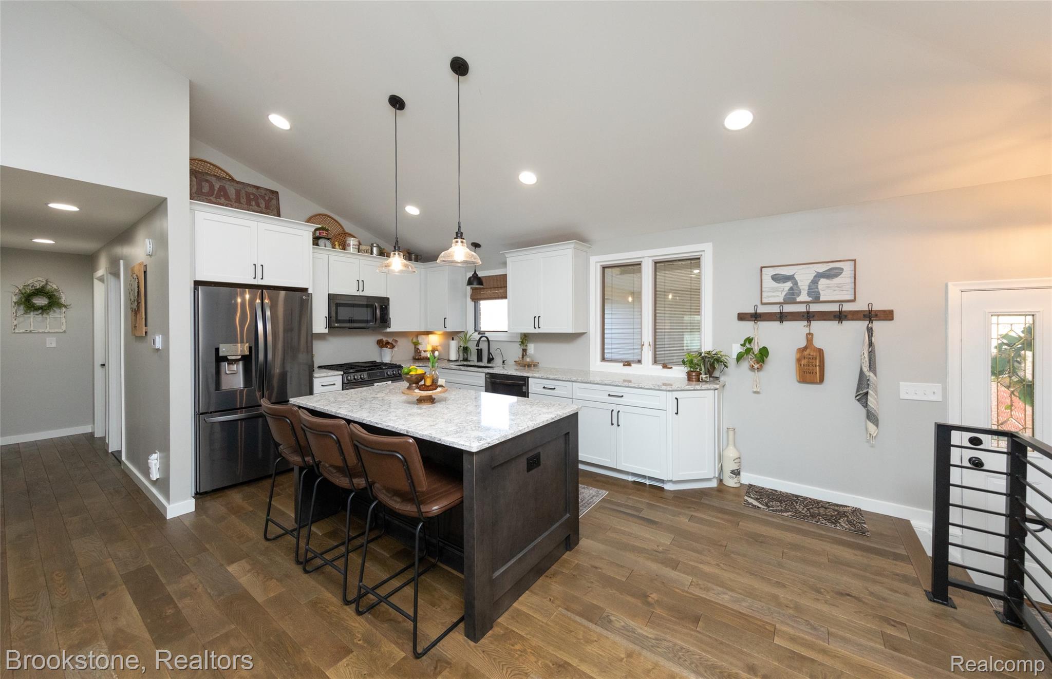 2773 MAPLE RIDGE