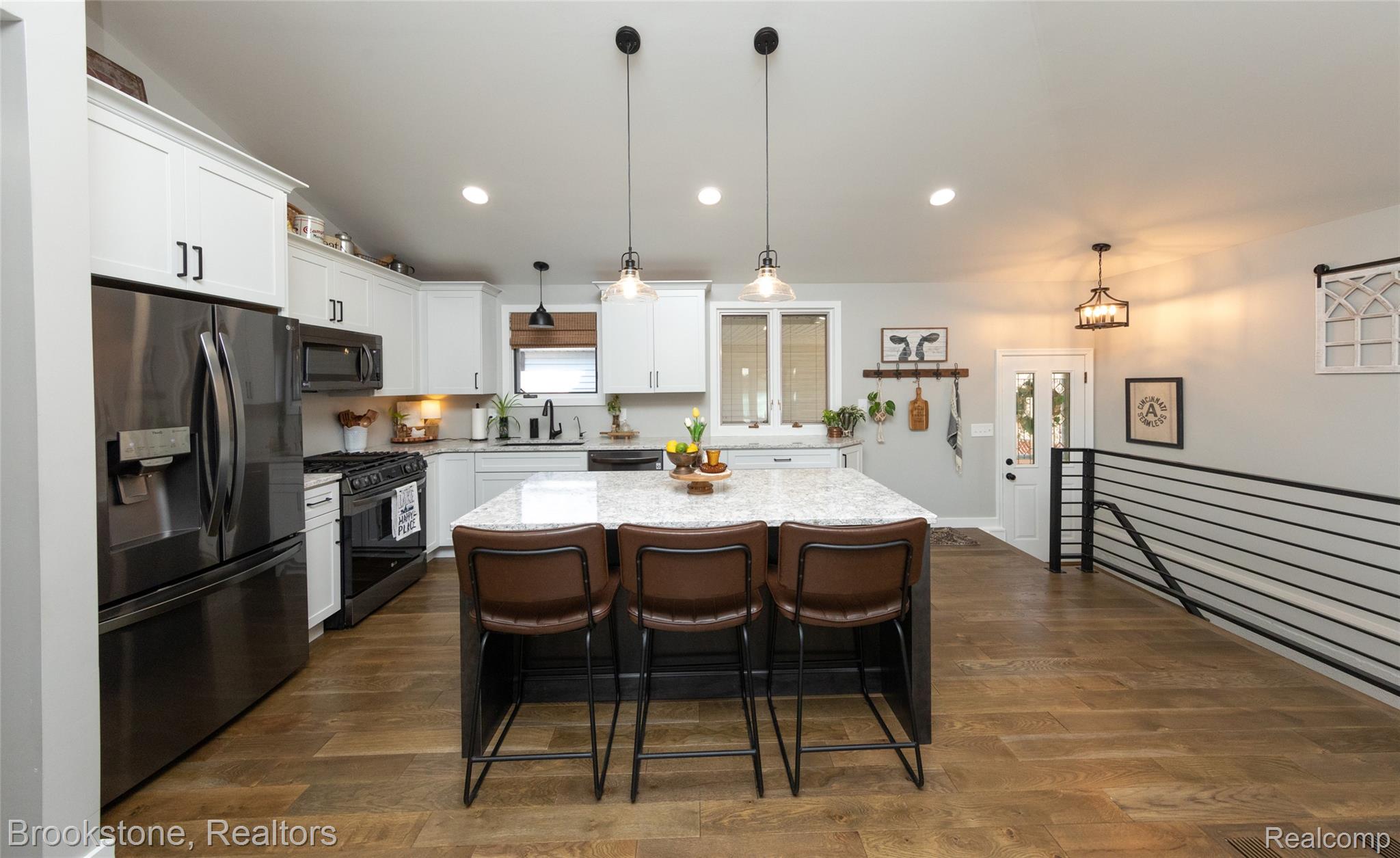 2773 MAPLE RIDGE