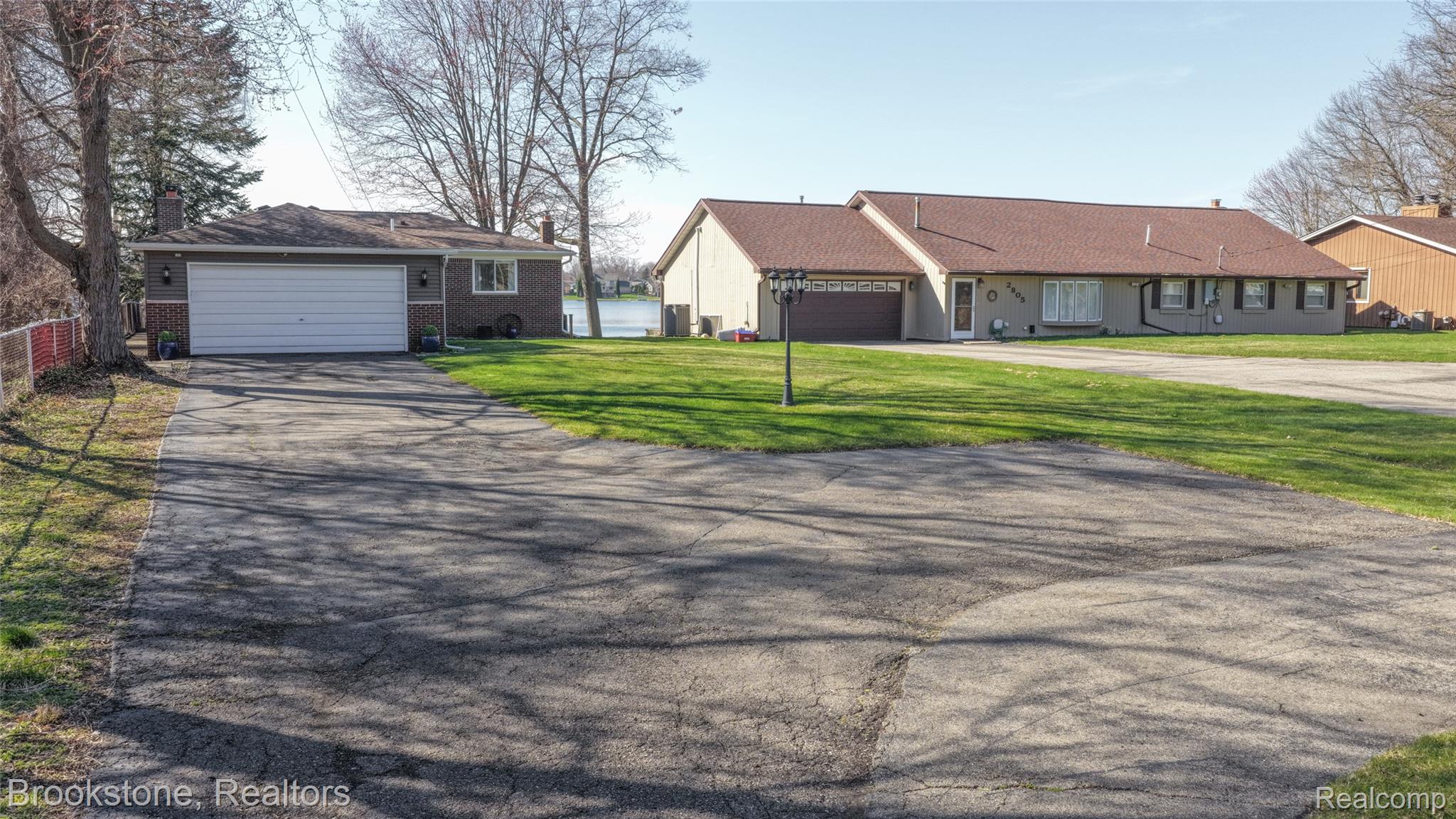 2773 MAPLE RIDGE
