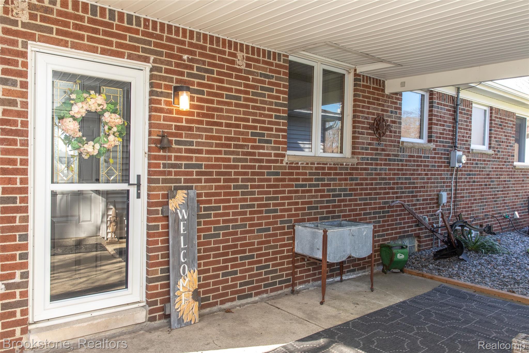 2773 MAPLE RIDGE