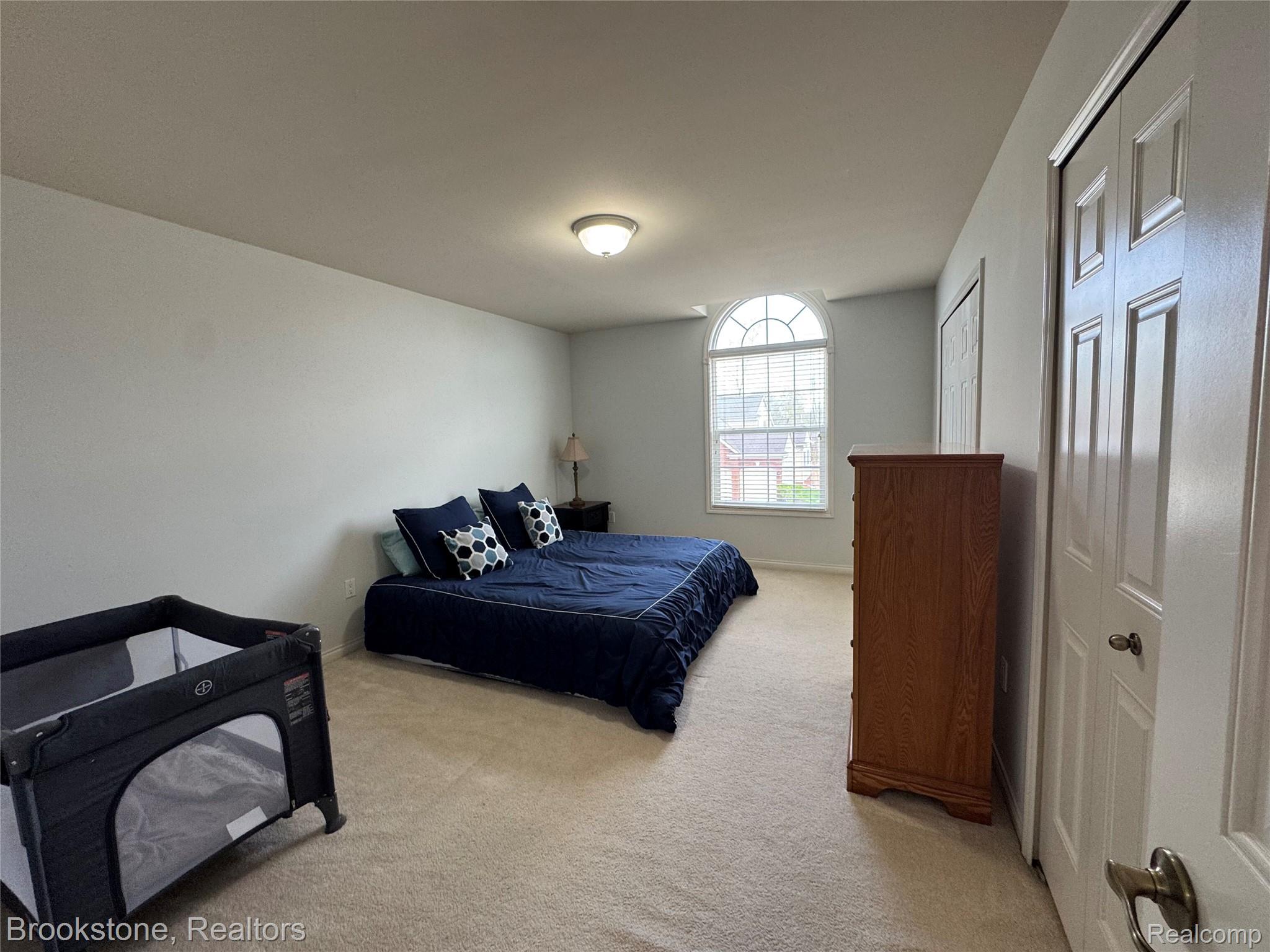24817 VALLEYWOOD
