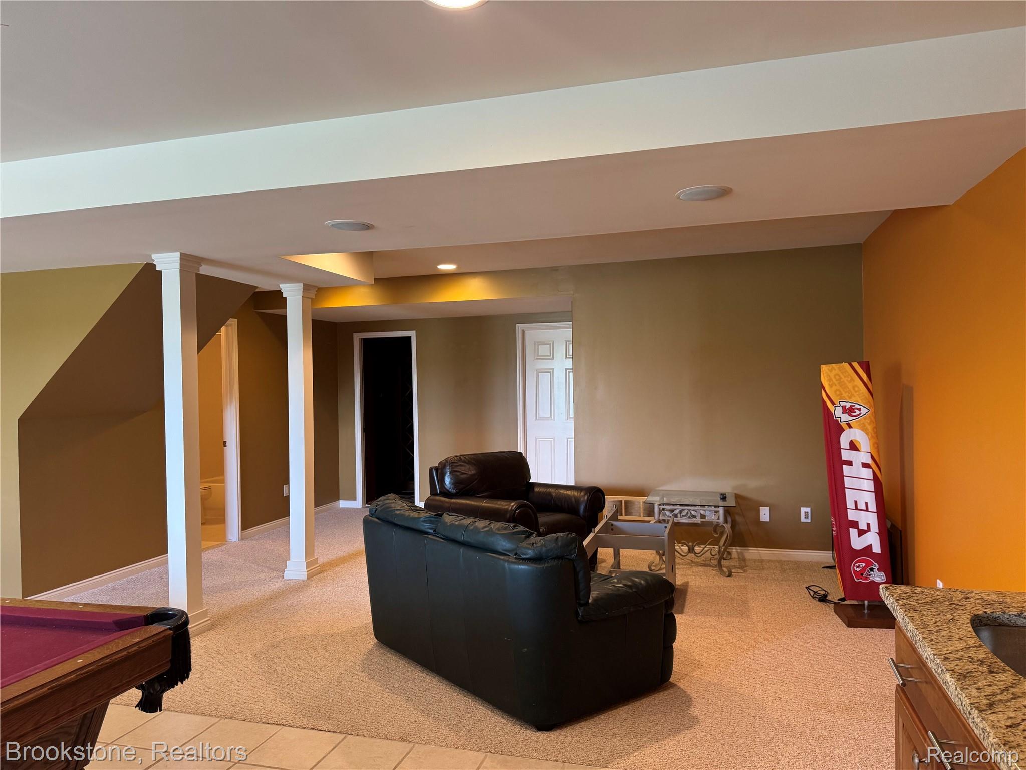 24817 VALLEYWOOD