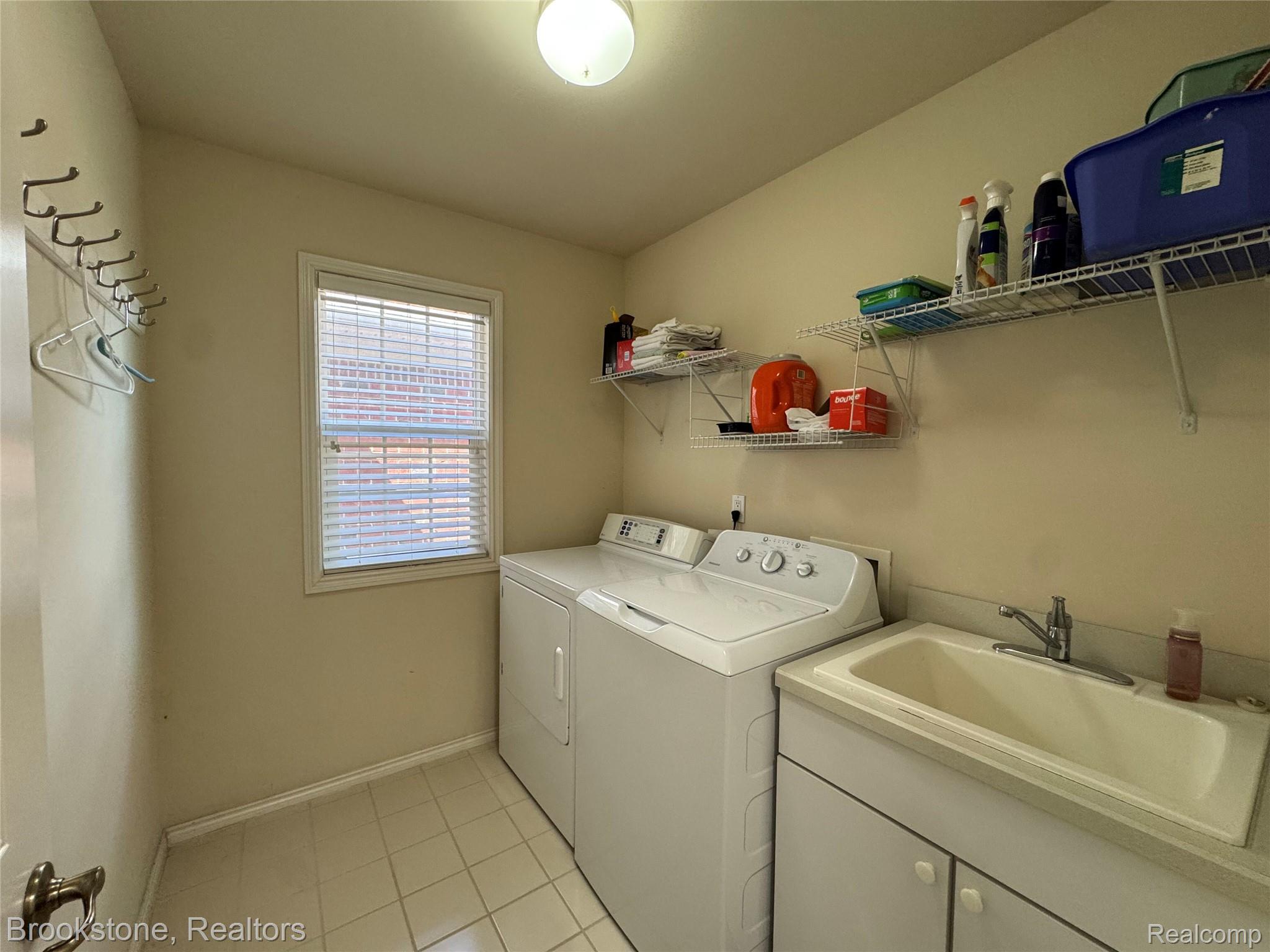 24817 VALLEYWOOD