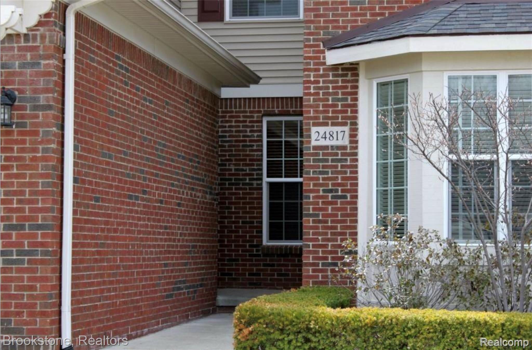 24817 VALLEYWOOD