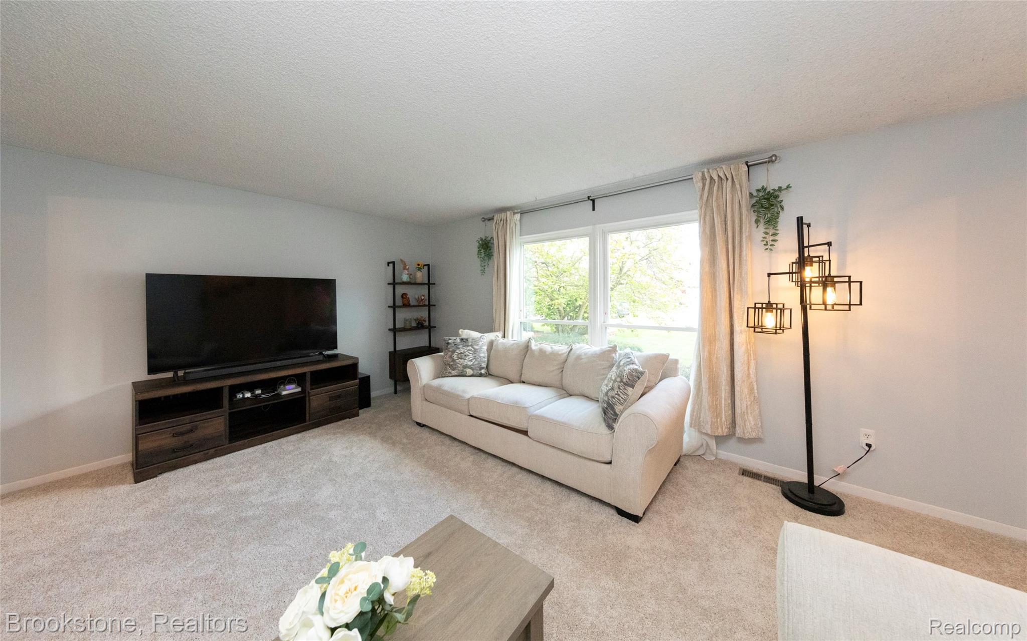 42088 Greenwood Drive