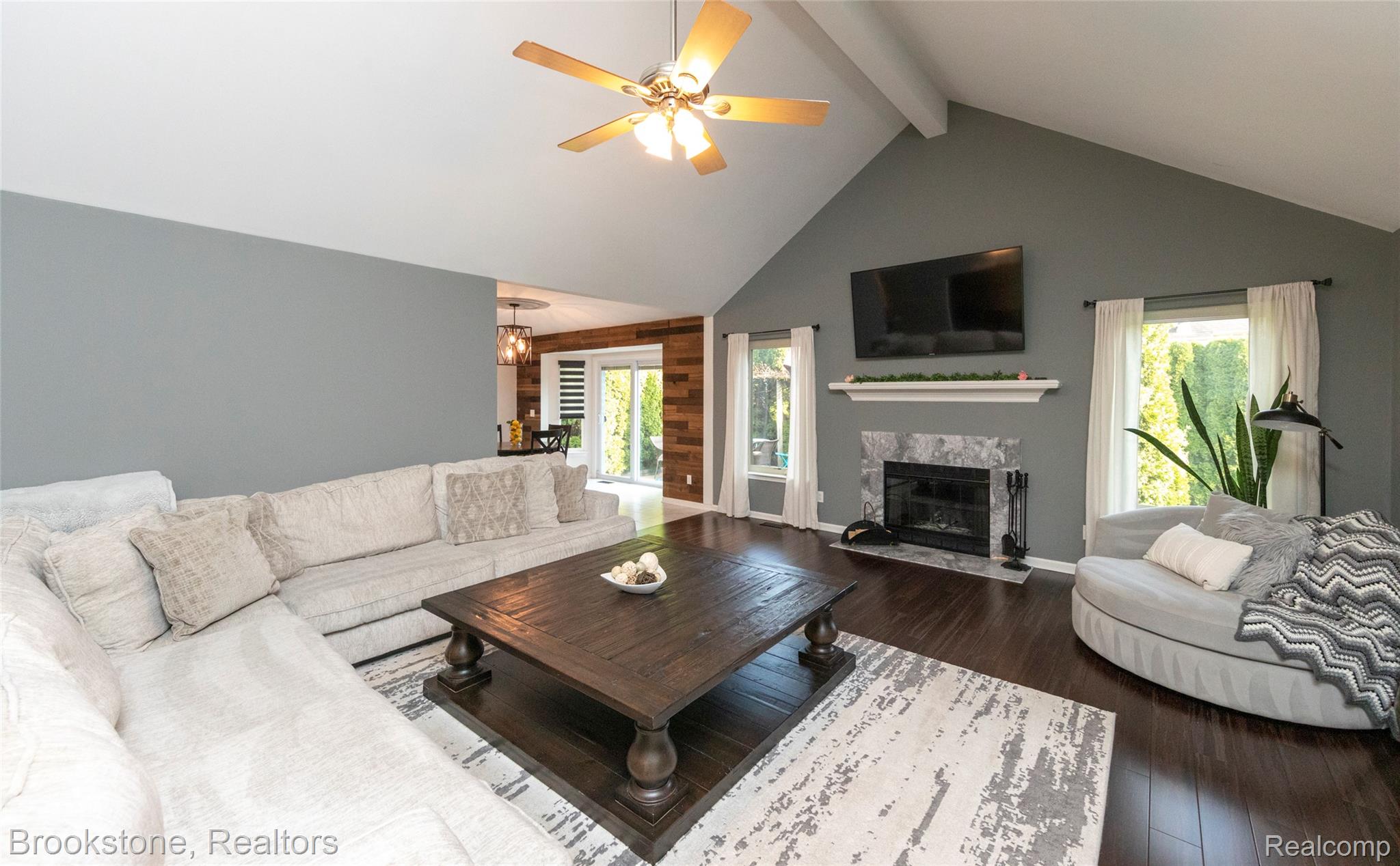 21340 BUNKER Drive