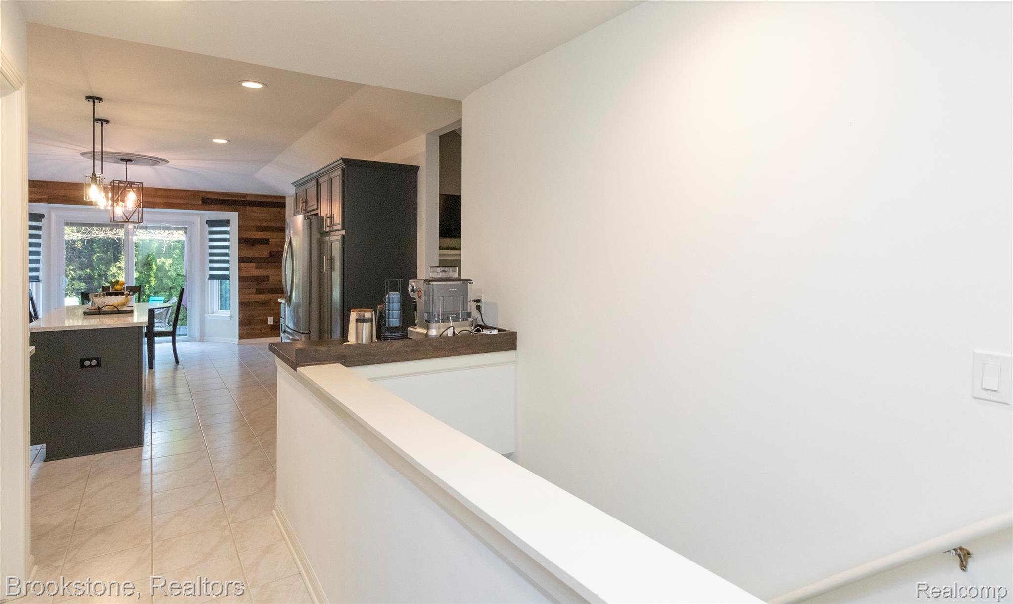 21340 BUNKER Drive
