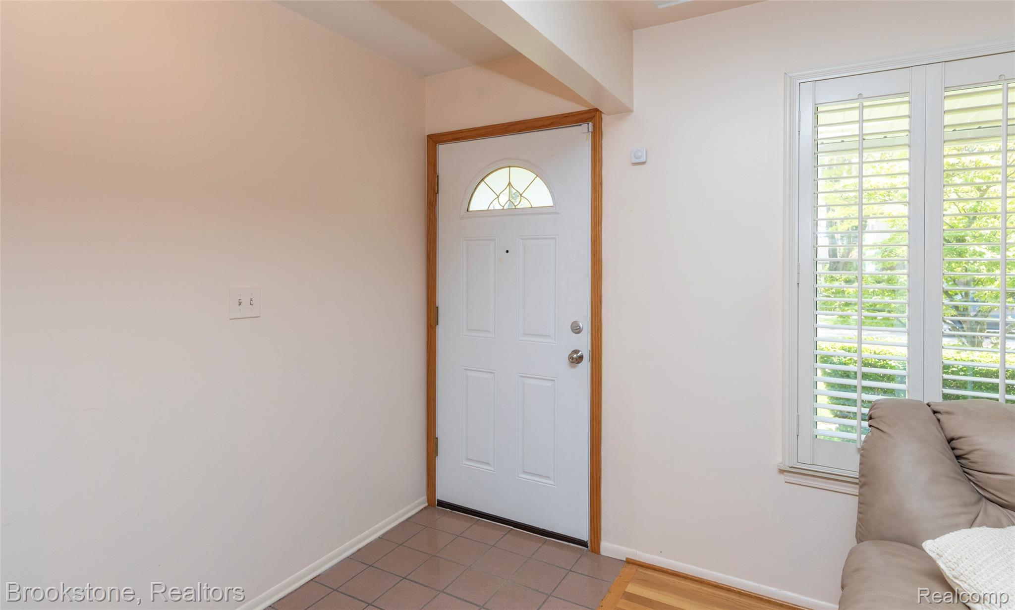 2445 Liverpool