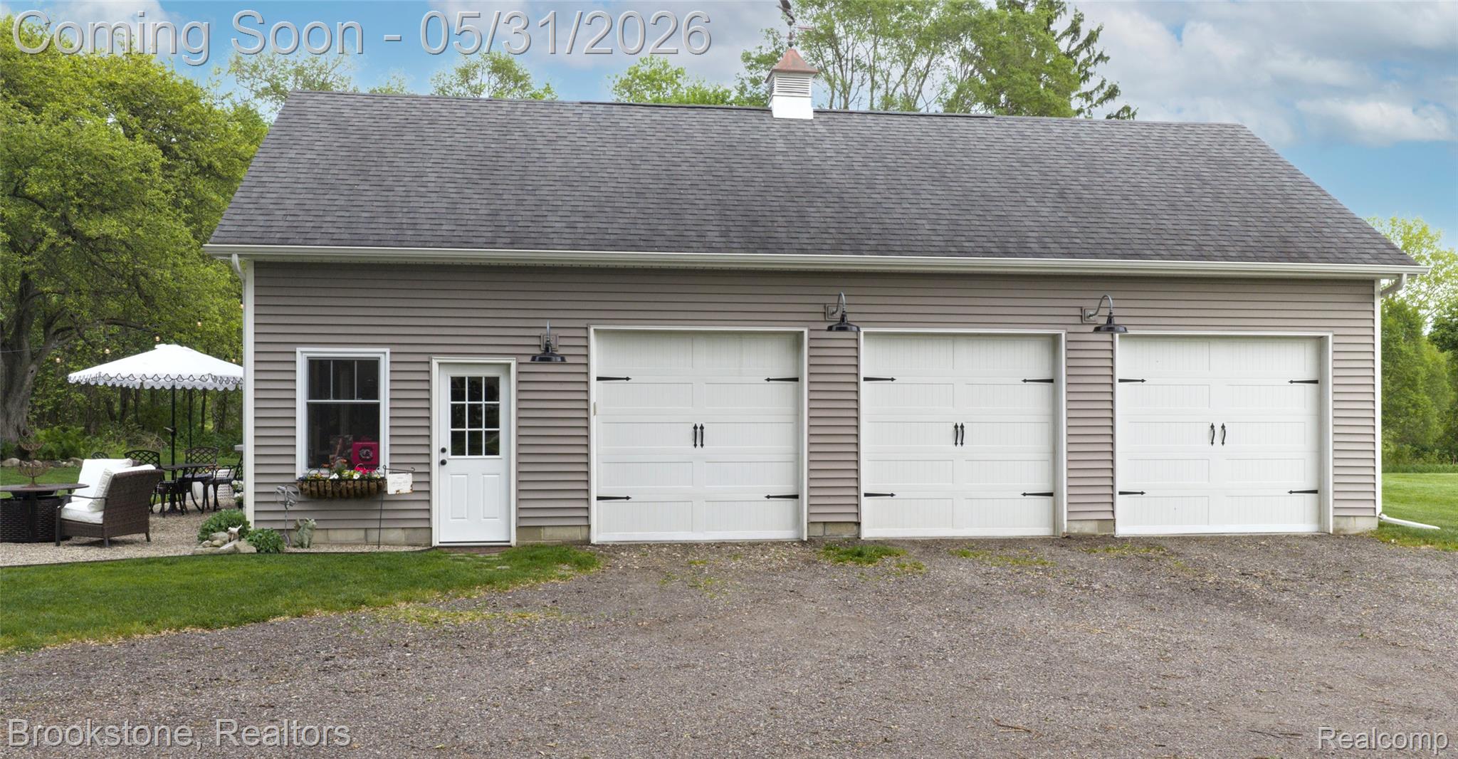 8322 BUCKELL LAKE