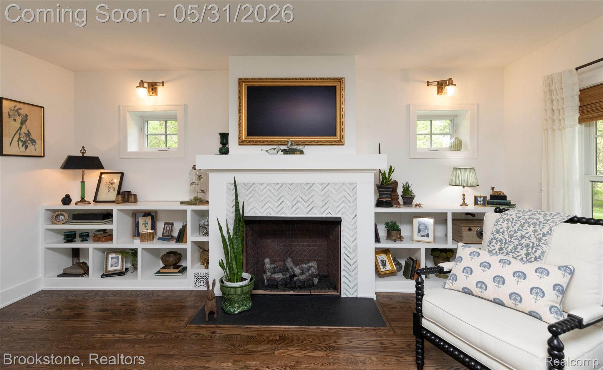 8322 BUCKELL LAKE