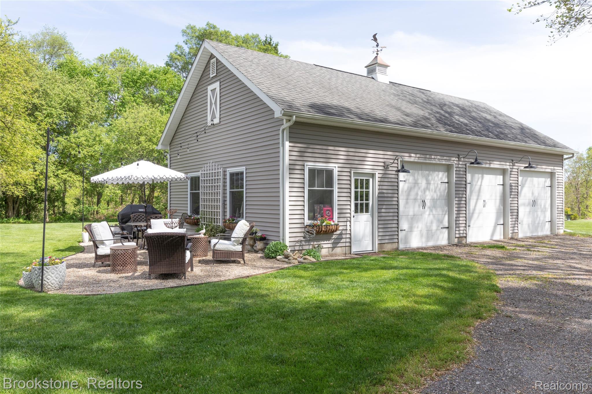 8322 BUCKELL LAKE