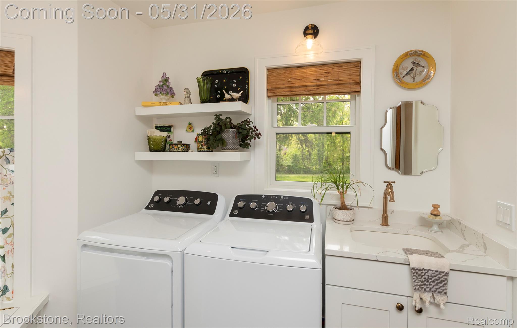 8322 BUCKELL LAKE