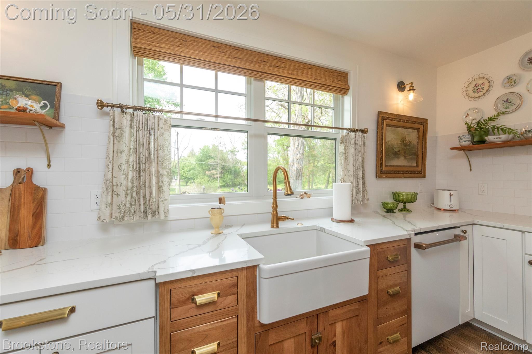 8322 BUCKELL LAKE