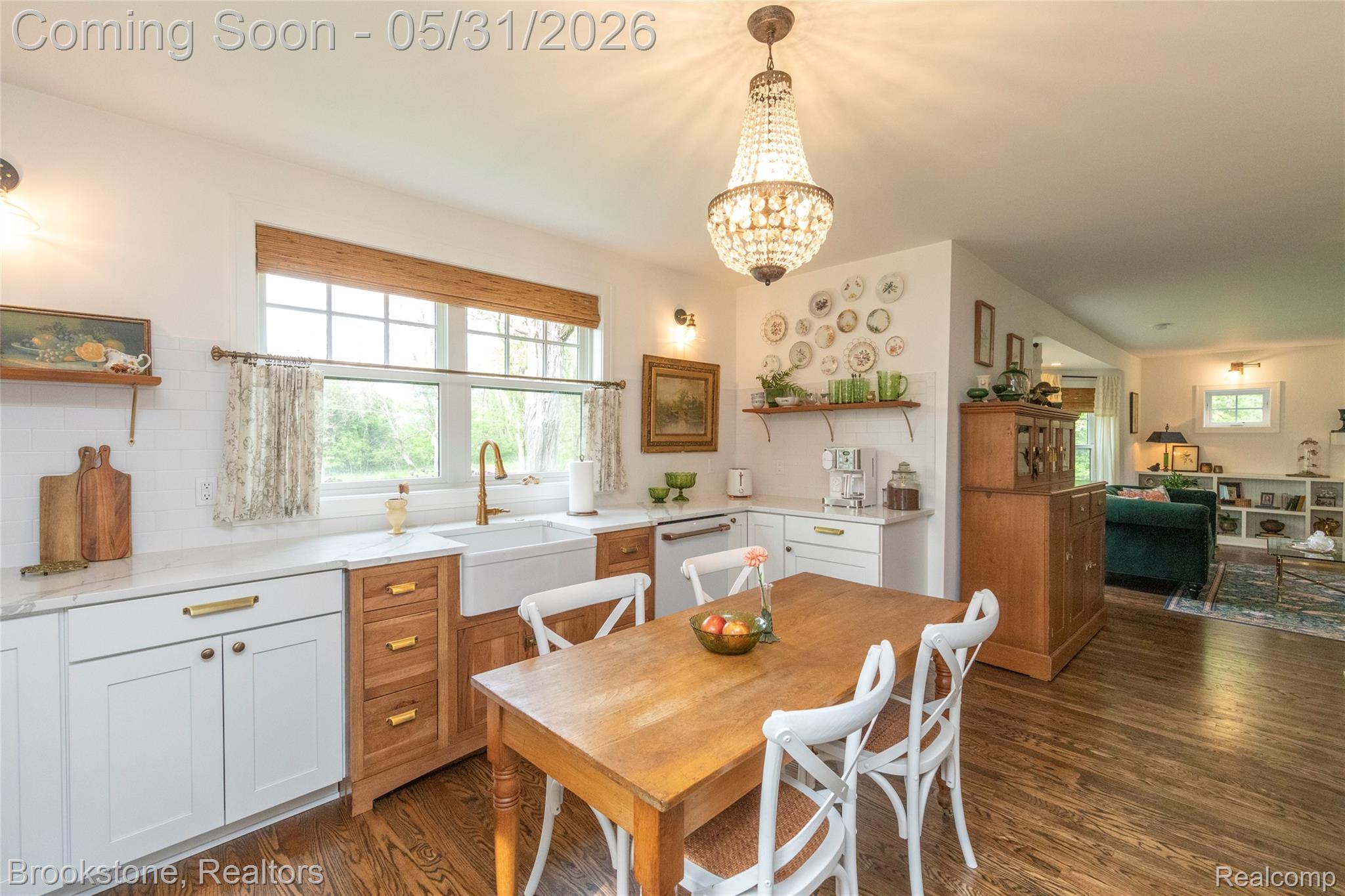 8322 BUCKELL LAKE